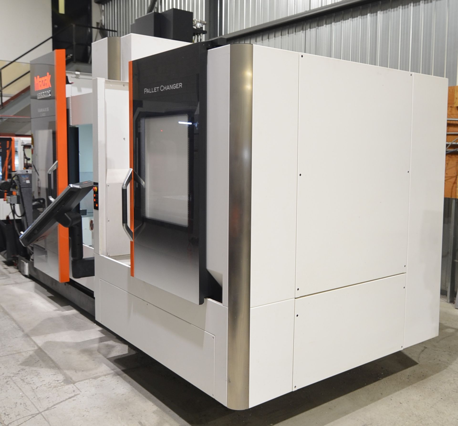 MAZAK (2021) VARIAXIS C-600 FULL 5-AXIS HIGH SPEED CNC VERTICAL MACHINING CENTER WITH MAZATROL - Image 9 of 17