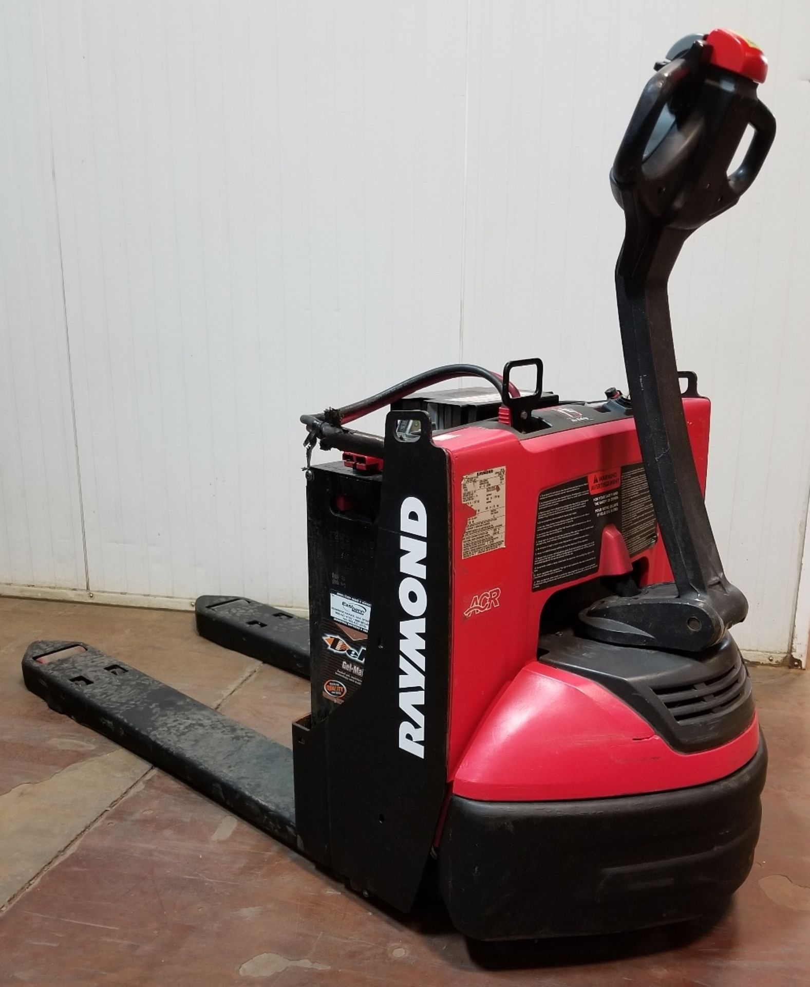 RAYMOND (2018) 8210 4,500 LB. CAPACITY 24V ELECTRIC WALK-BEHIND PALLET TRUCK WITH 120V PLUG-IN