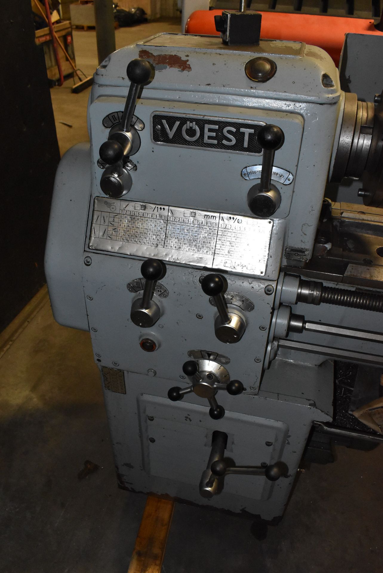 VOEST GAP BED ENGINE LATHE WITH 19" SWING OVER BED, 60" BETWEEN CENTERS,1.75" BORE, SPEEDS TO - Image 6 of 8