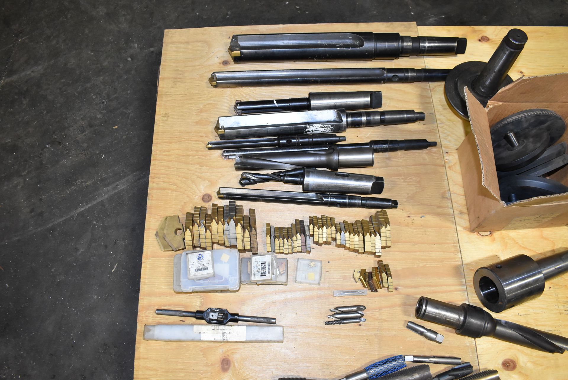 LOT/ CONTENTS OF PALLET CONSISTING OF TAPS, DRILLS AND TIE DOWN CLAMPING - Image 5 of 5
