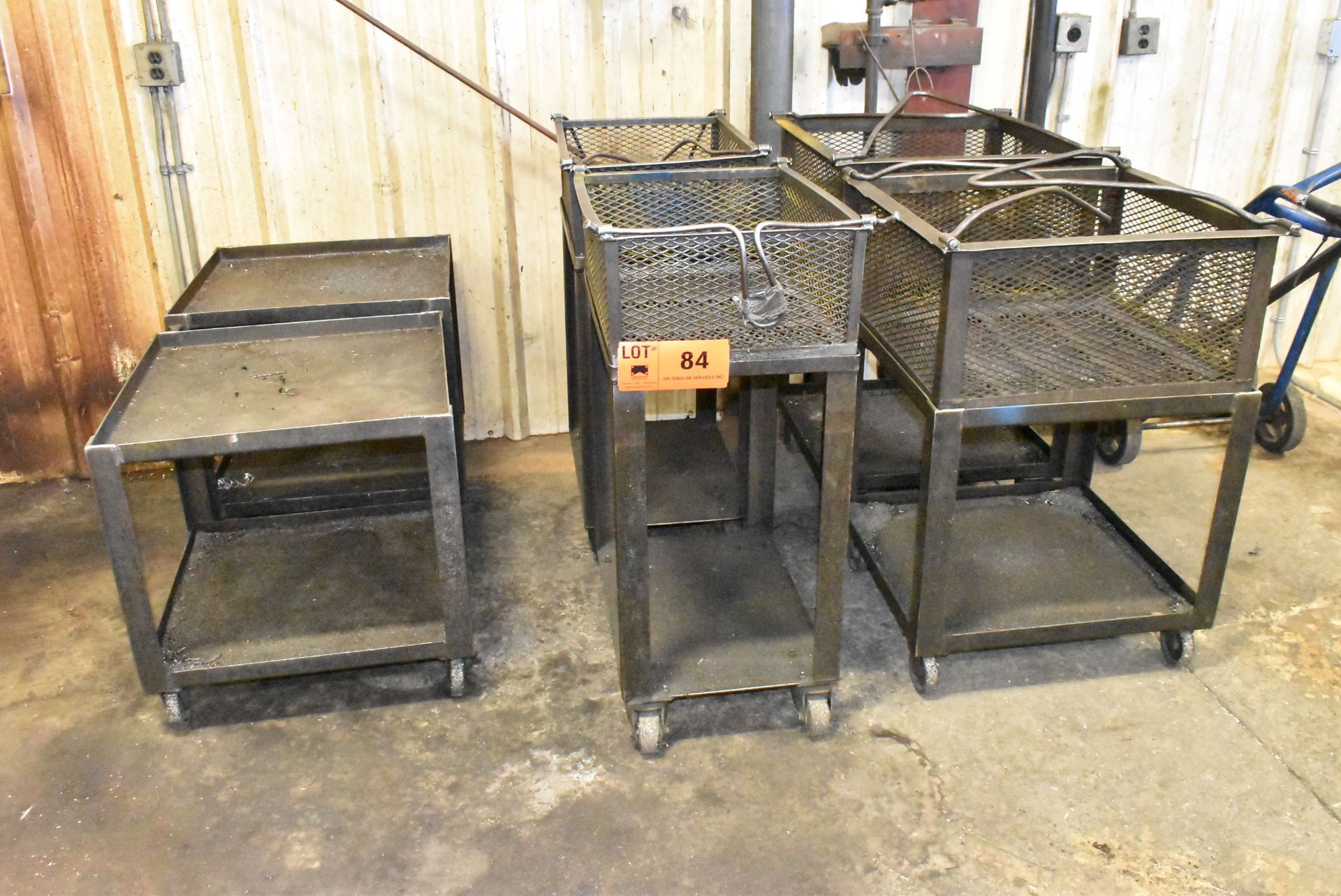 LOT/ SHOP CARTS WITH MESH BINS