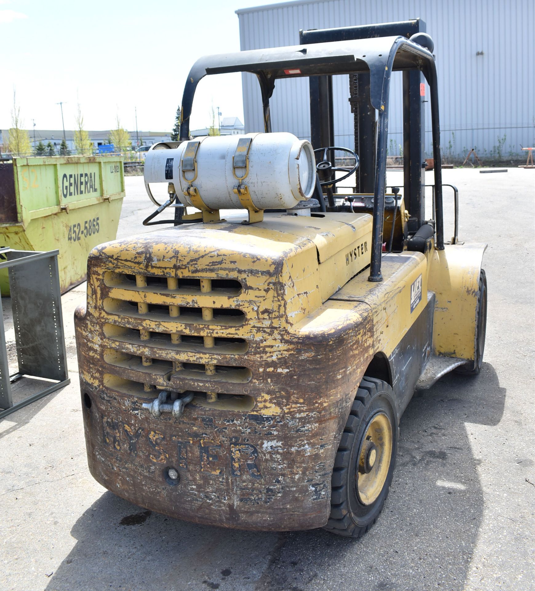 HYSTER H80C 8,000 LB. CAPACITY LPG FORKLIFT WITH 2-STAGE MAST, CUSHION TIRES, 4,798 HOURS ( - Image 5 of 13