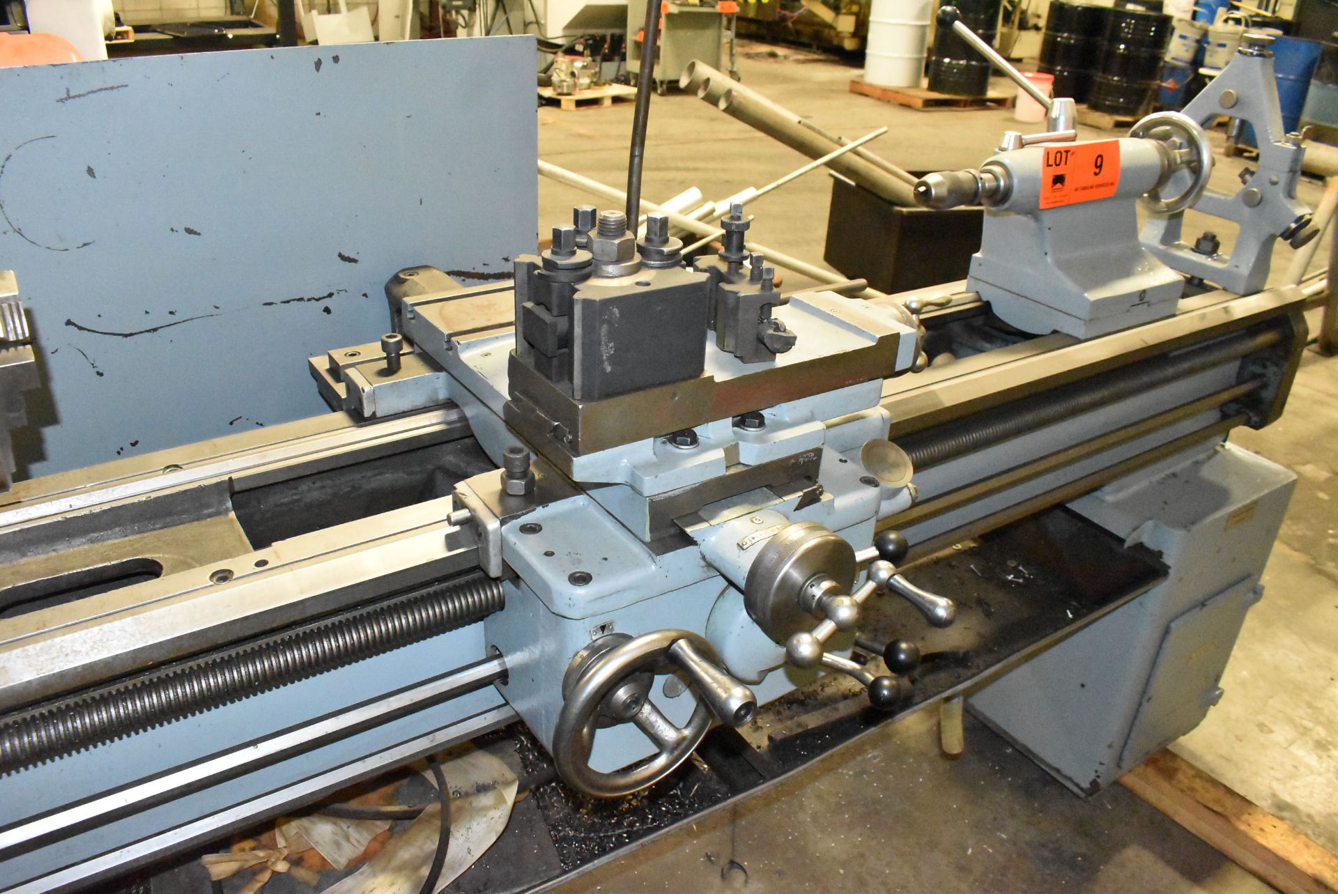 VOEST GAP BED ENGINE LATHE WITH 19" SWING OVER BED, 60" BETWEEN CENTERS,1.75" BORE, SPEEDS TO - Image 5 of 8