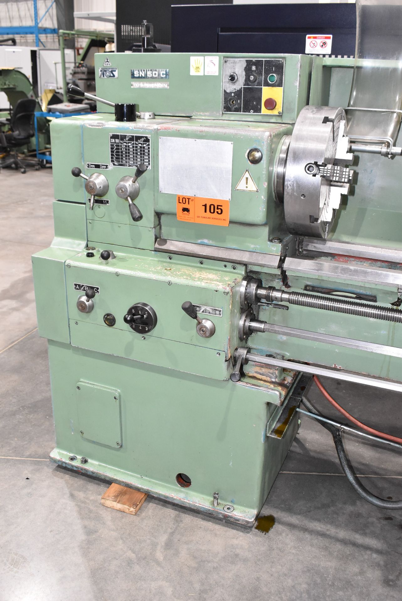 TOS SN50CX2000 GAP BED ENGINE LATHE WITH 20" SWING OVER BED, 27.5" SWING IN GAP, 80" DISTANCE - Image 2 of 16