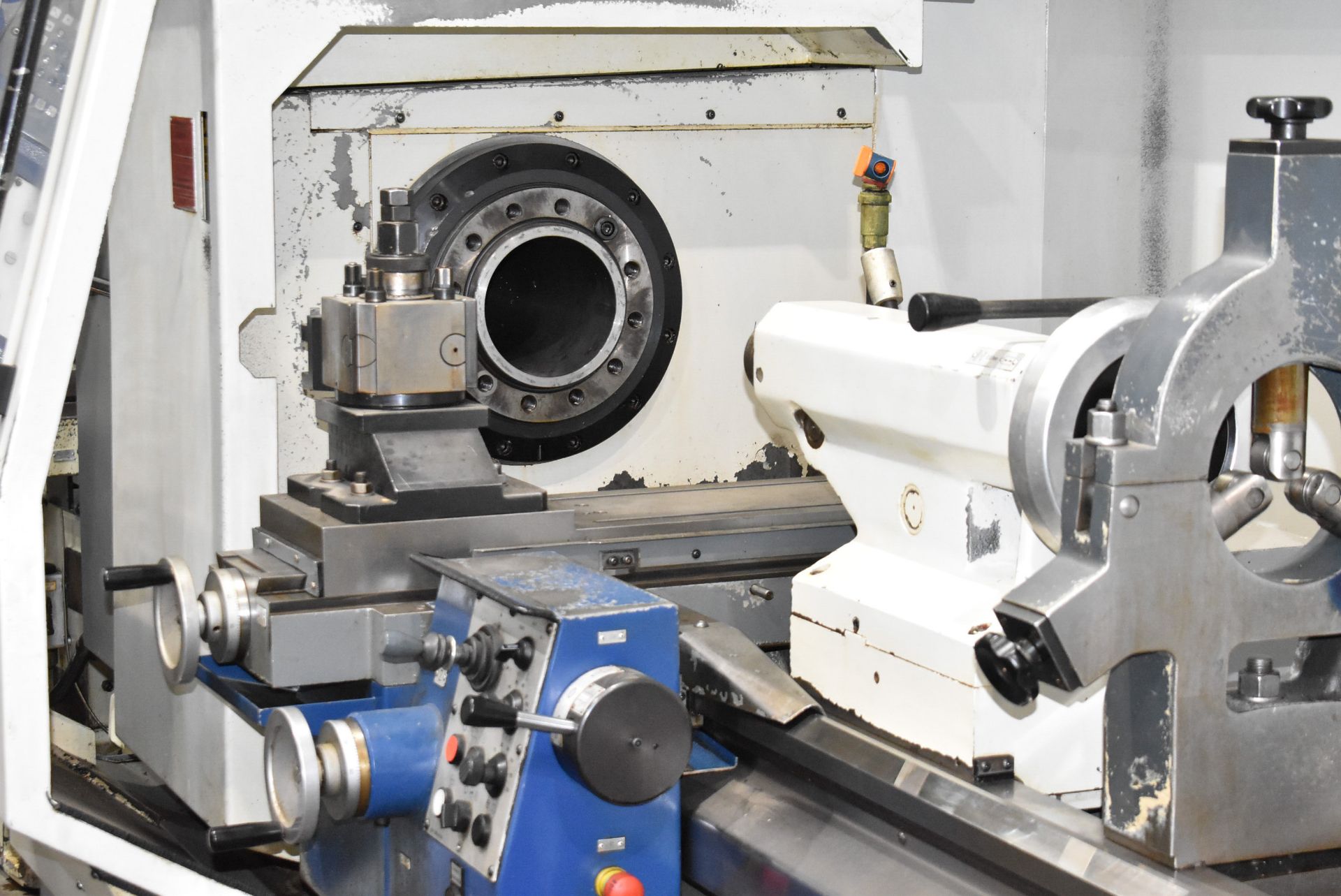 WEILER (2013) E50X2000-165 CNC LATHE WITH WEILER CNC CONTROL, 4-JAW CHUCK, 22.44" SWING OVER BED, - Image 3 of 11