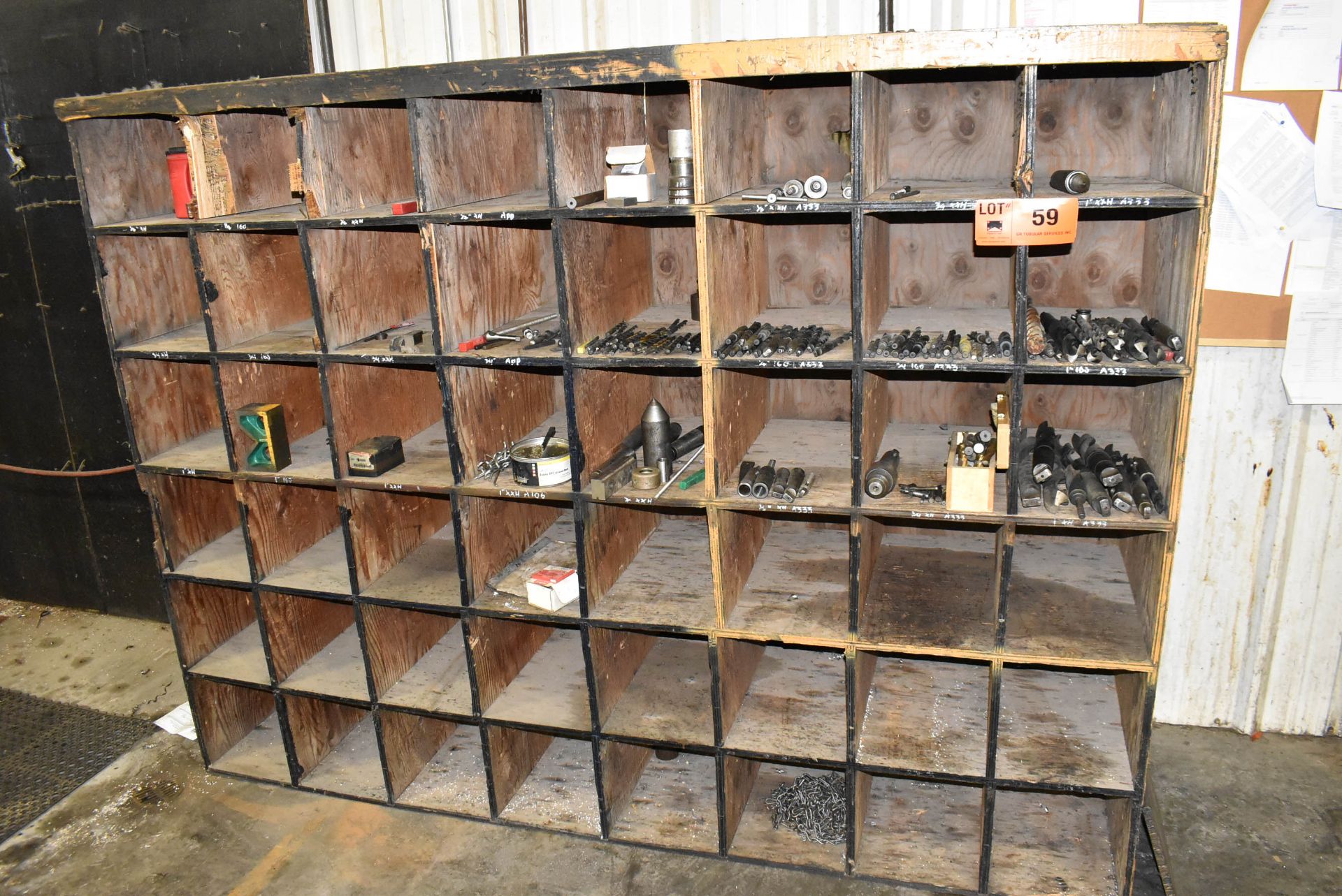 LOT/ CABINET WITH CONTENTS CONSISTING OF DRILLS AND TOOLING