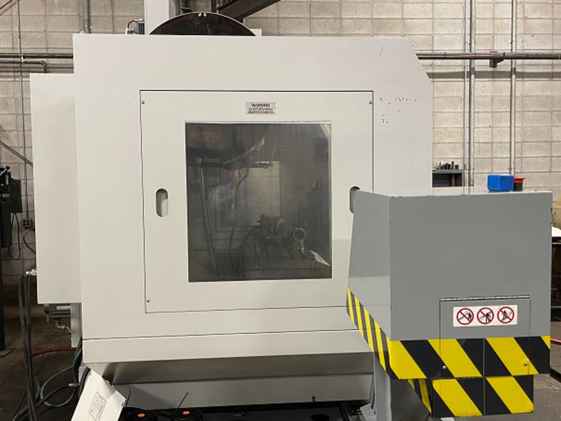 MODERN (2004) VM-1000 HIGH SPEED CNC VERTICAL MACHINING CENTER WITH FAGOR 8055M CNC CONTROL, 19" X - Image 18 of 23