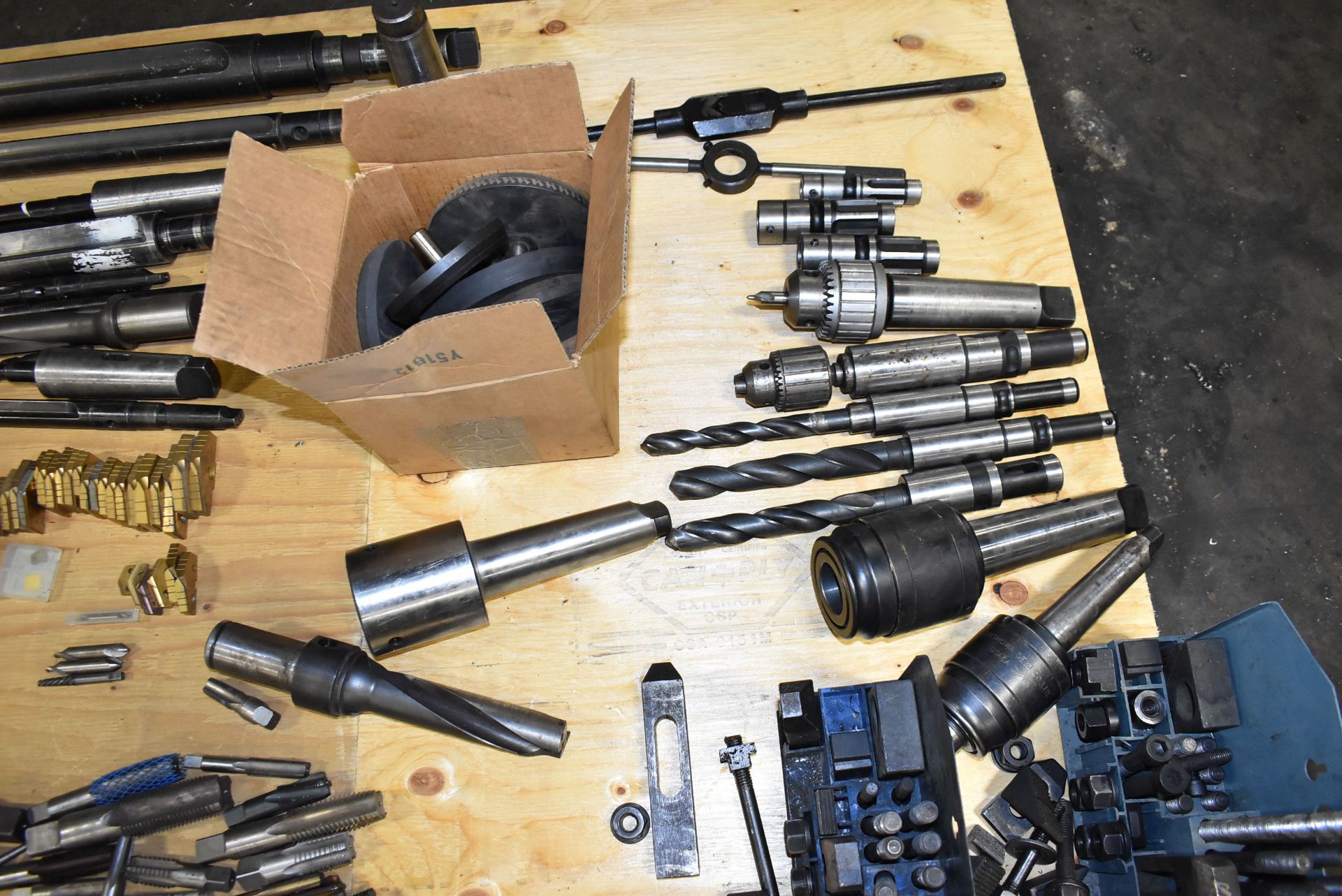 LOT/ CONTENTS OF PALLET CONSISTING OF TAPS, DRILLS AND TIE DOWN CLAMPING - Image 4 of 5