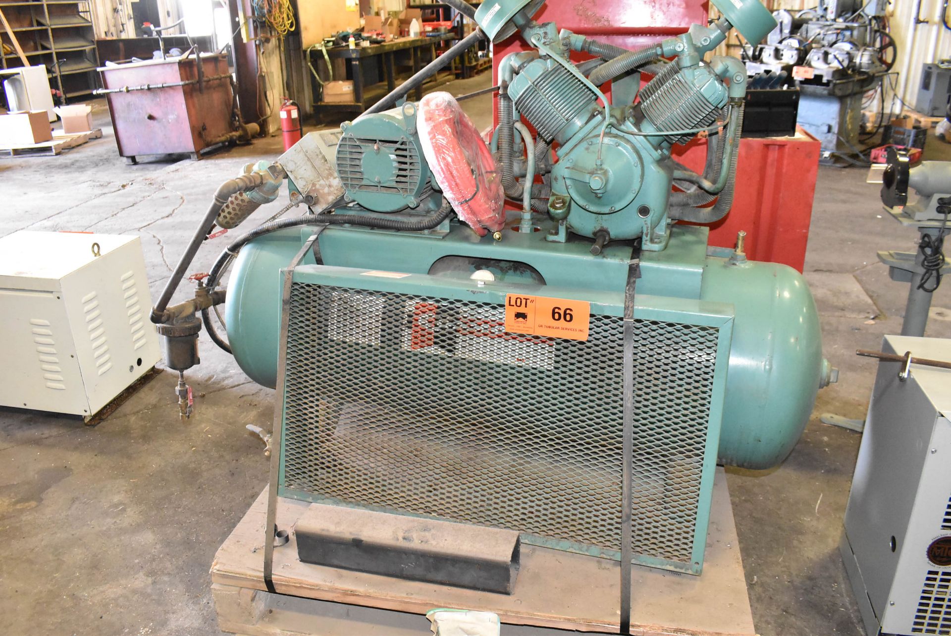 CHAMPION 10HP TANK MOUNTED AIR COMPRESSOR, S/N N/A (CI) - Image 3 of 4