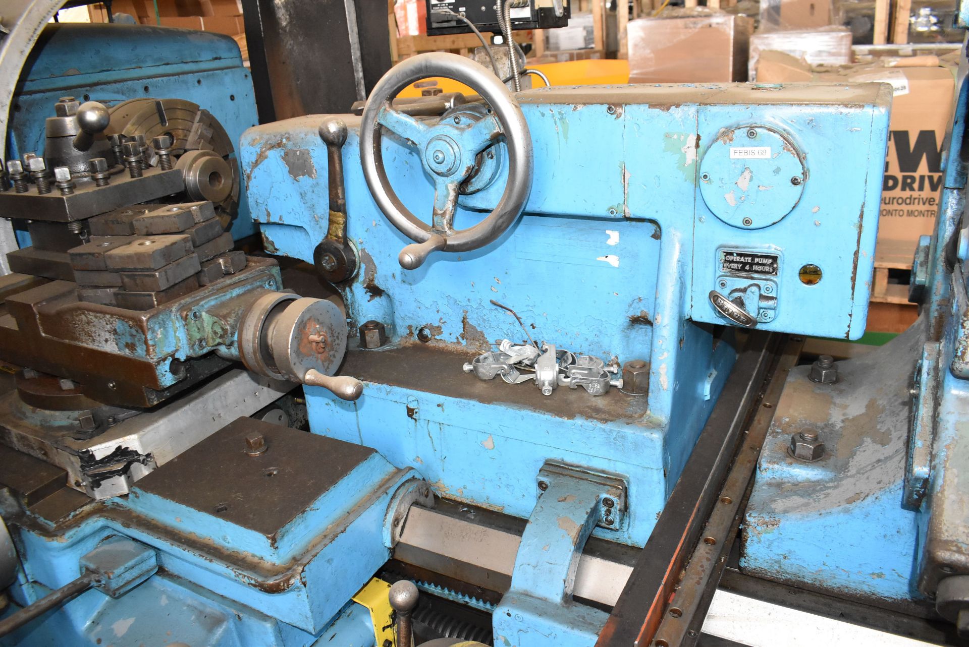 MONARCH 3220X216 ENGINE LATHE WITH 32" SWING OVER BED, 216" DISTANCE BETWEEN CENTERS, 3.5" SPINDLE - Image 4 of 19