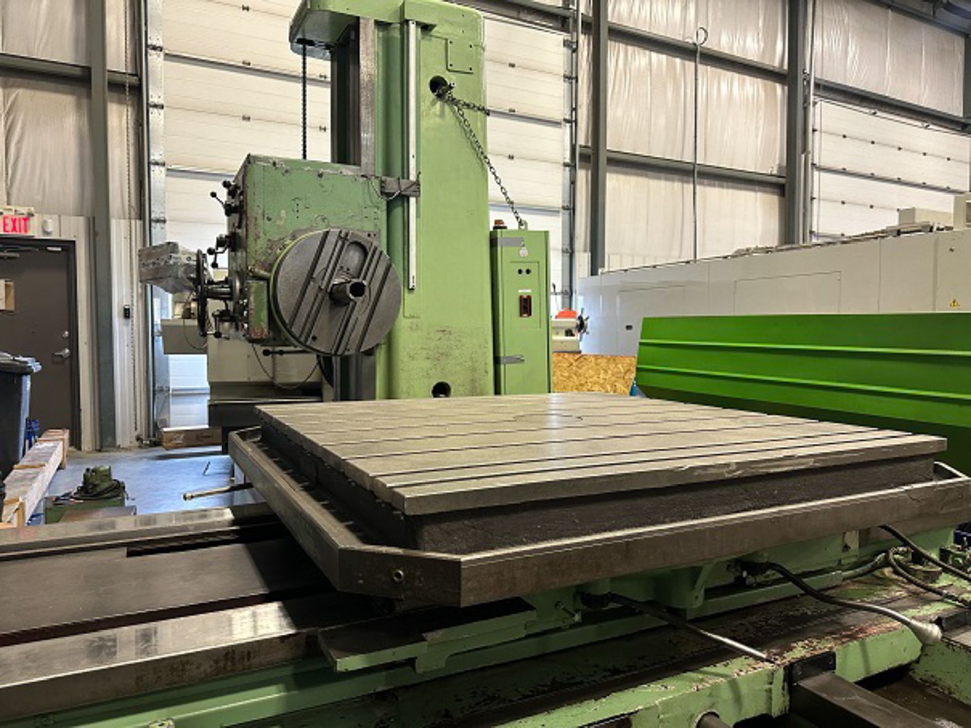 TOS VARNSDORF W100A TABLE TYPE HORIZONTAL BORING MILL WITH 4" SPINDLE, 49.2" X 49.2" ROTARY POWER - Image 2 of 19