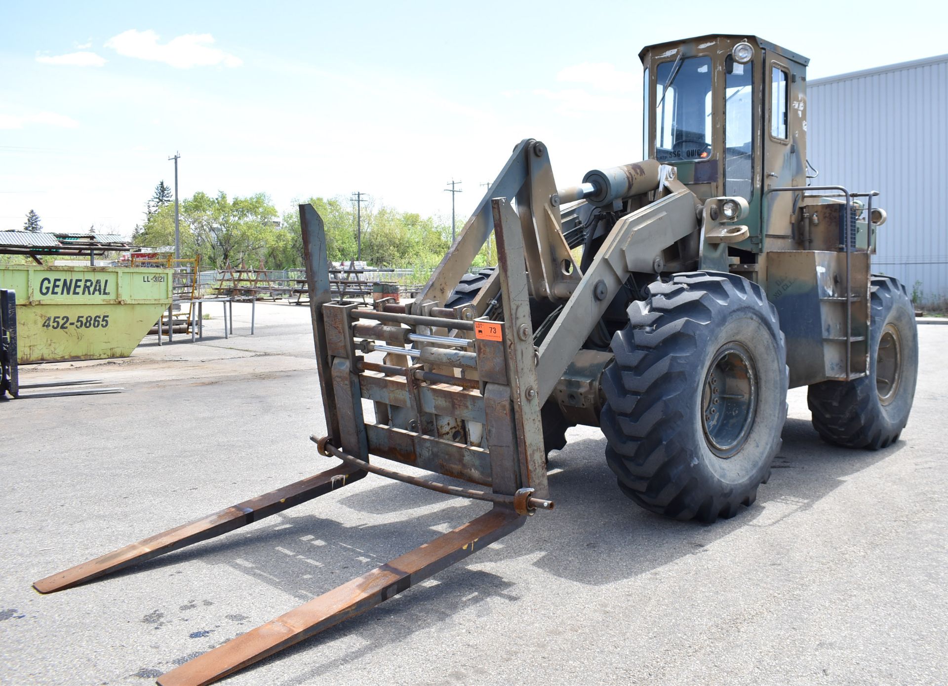 WINNDOM 201-1283 12,000LBS. CAPACITY ARTICULATING FRONT END LOADER WITH DETROIT DIESEL ENGINE, - Image 3 of 19