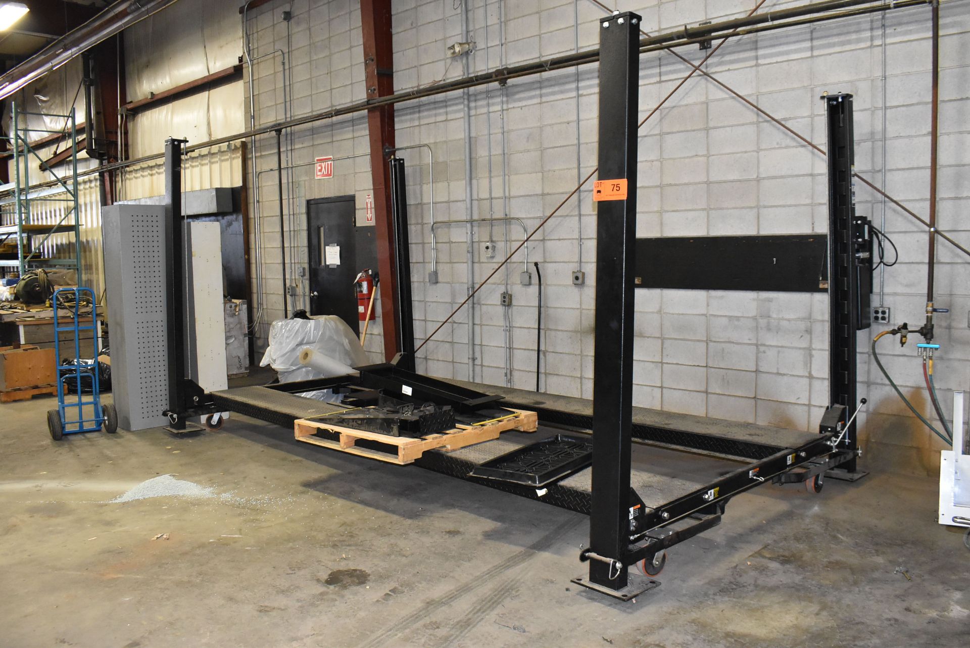 ROTARY PP8PLPY11BKD 4 POST CAR LIFT WITH 8000LBS. CAPACITY, S/N OXO14L0077 (CI) - Image 2 of 8