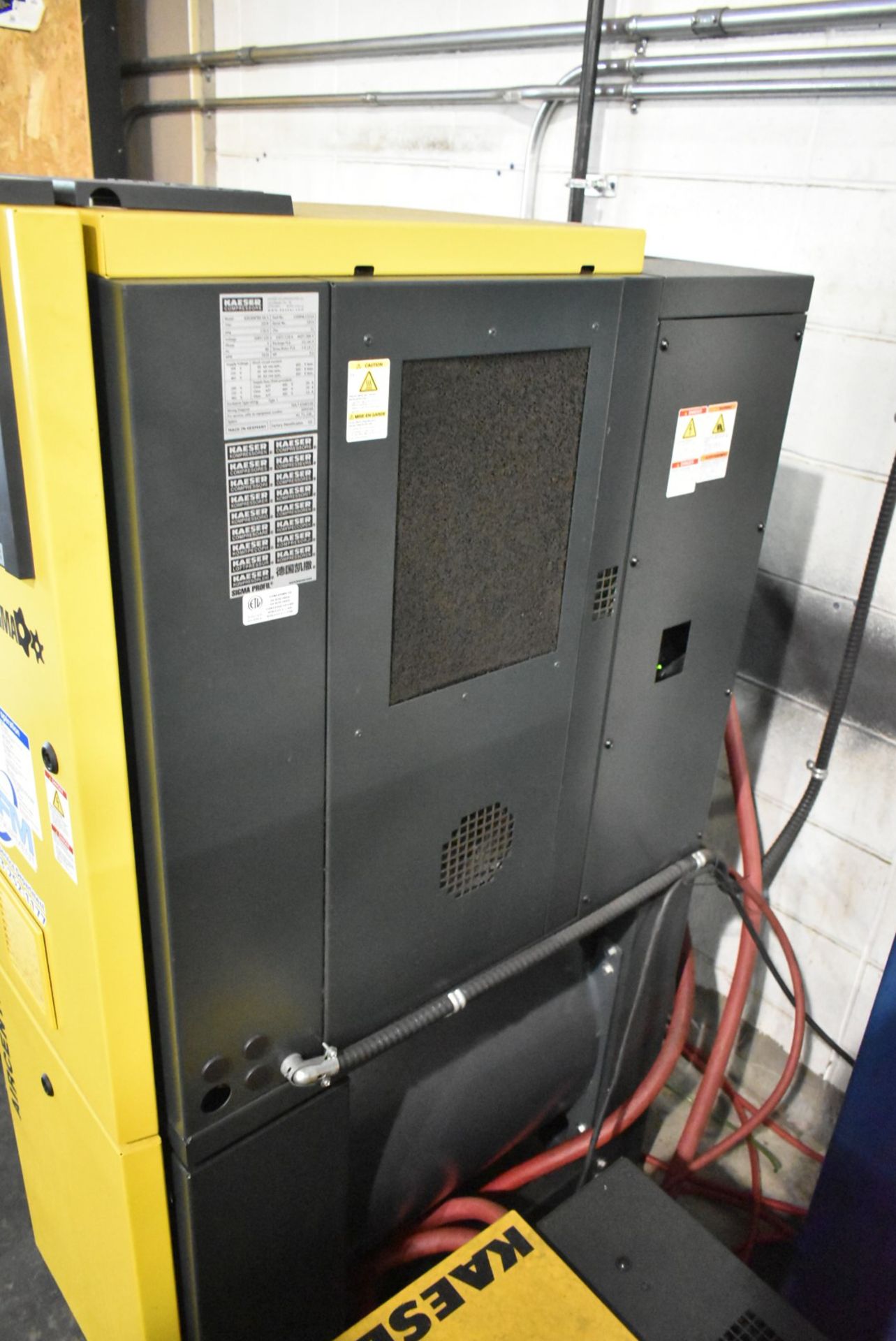 KAESER SX5 ROTARY SCREW COMPRESSOR WITH 2664HRS (RECORDED ON METER @ TIME OF LISTING) S/N: 1015 (CI) - Image 2 of 4