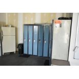 LOT/ LOCKERS WITH REFRIGERATOR