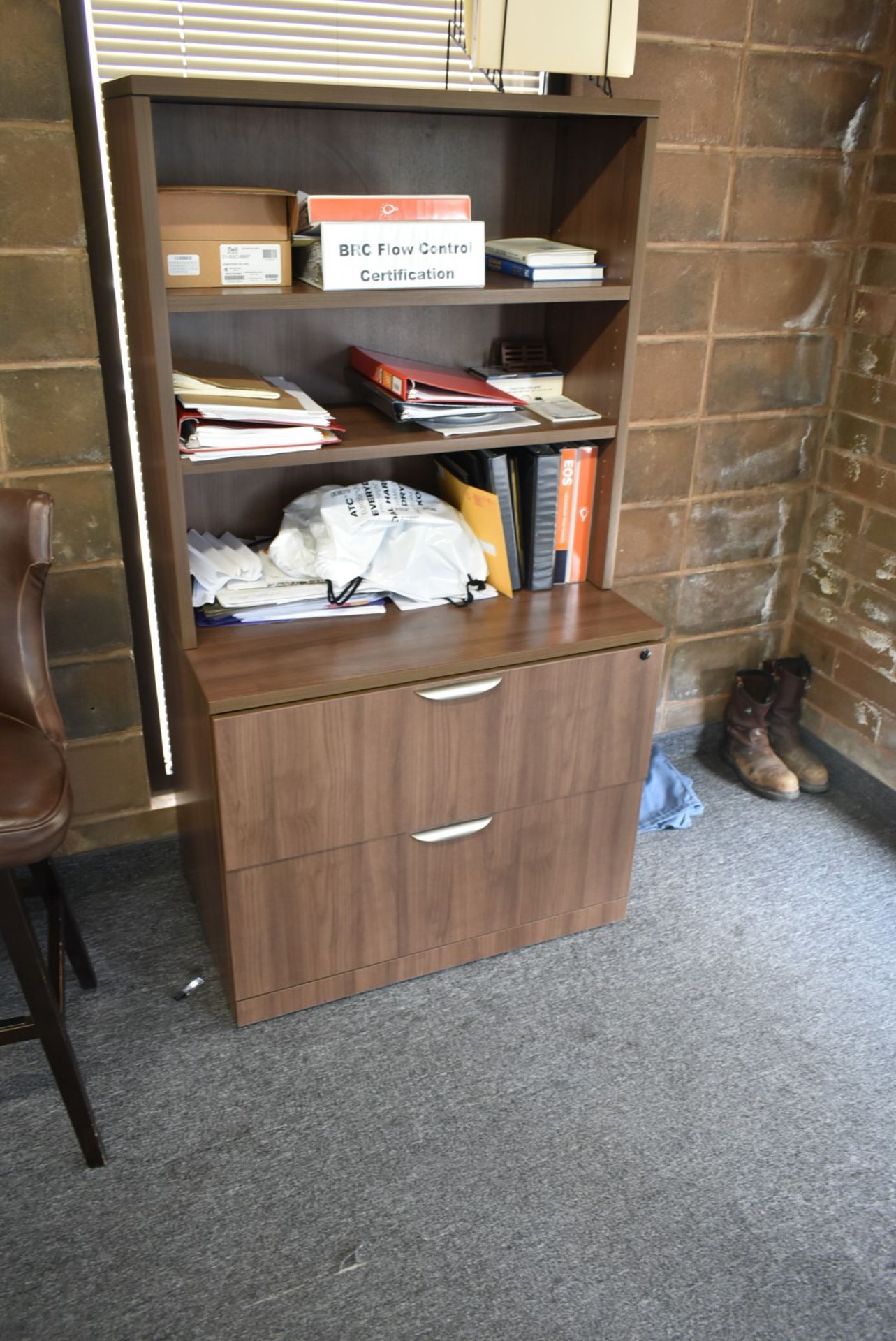 LOT/ BALANCE OF OFFICE CONSISTING OF DESK, MINI FRIDGE, PAPER SHREDDER AND WHITE BOARD (NO PCs) [ - Image 3 of 3