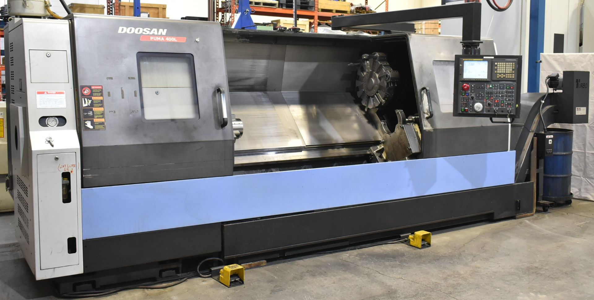 DOOSAN (2007) PUMA 400LB CNC TURNING CENTER WITH FANUC SERIES 21I-TB CONTROL, KITIGAWA B15 15"