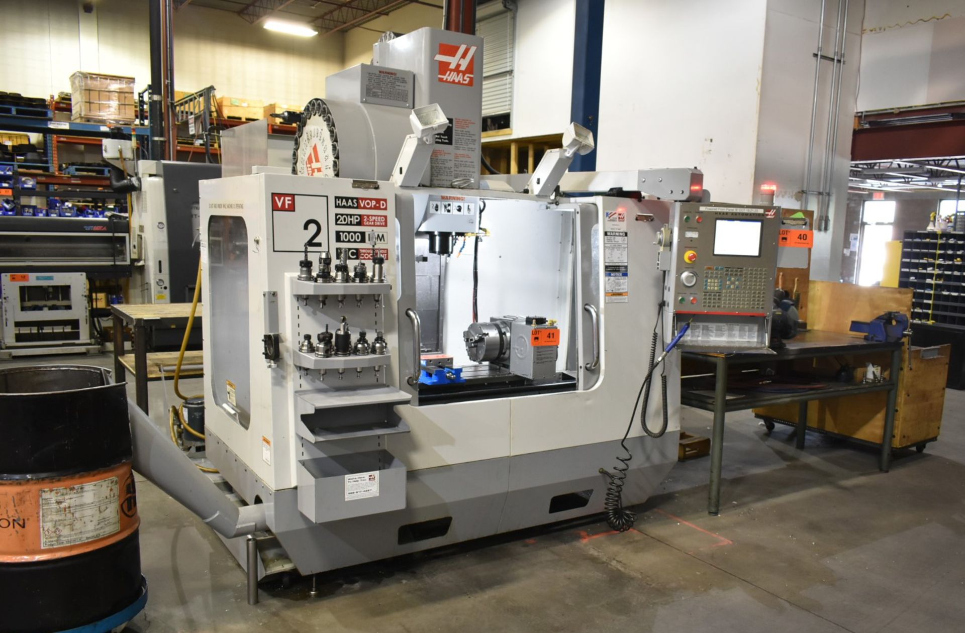 HAAS (2006) VF2B CNC VERTICAL MACHINING CENTER WITH HAAS CNC CONTROL, 36" X 14" T-SLOT TABLE, - Bild 2 aus 7