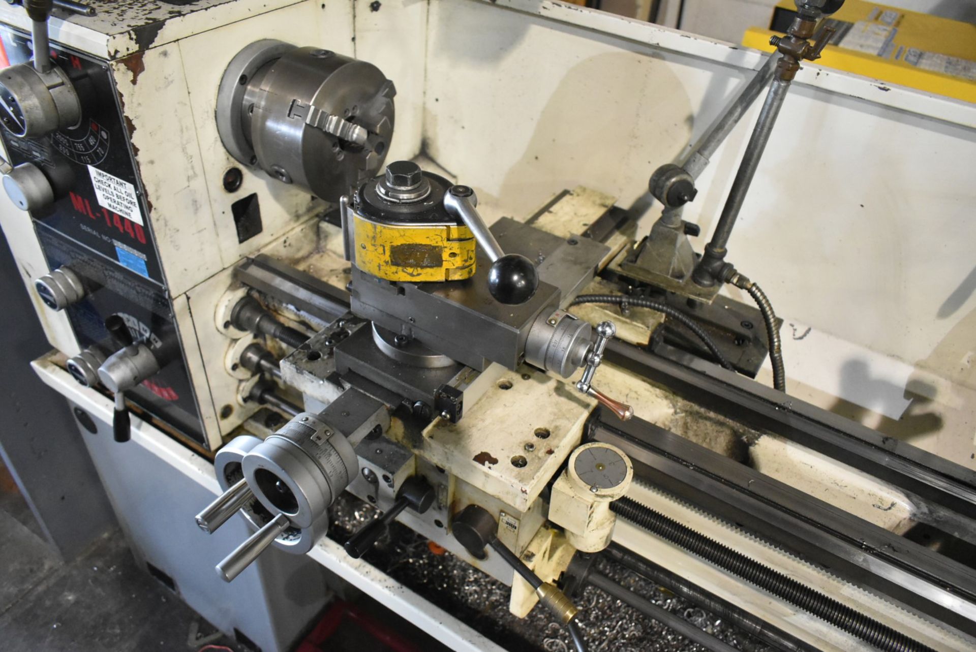 MODERN ML1440 GAP BED TOOLROOM LATHE WITH 14" SWING IN BED, 16" SWING IN THE GAP, 37" IN BETWEEN - Image 4 of 8
