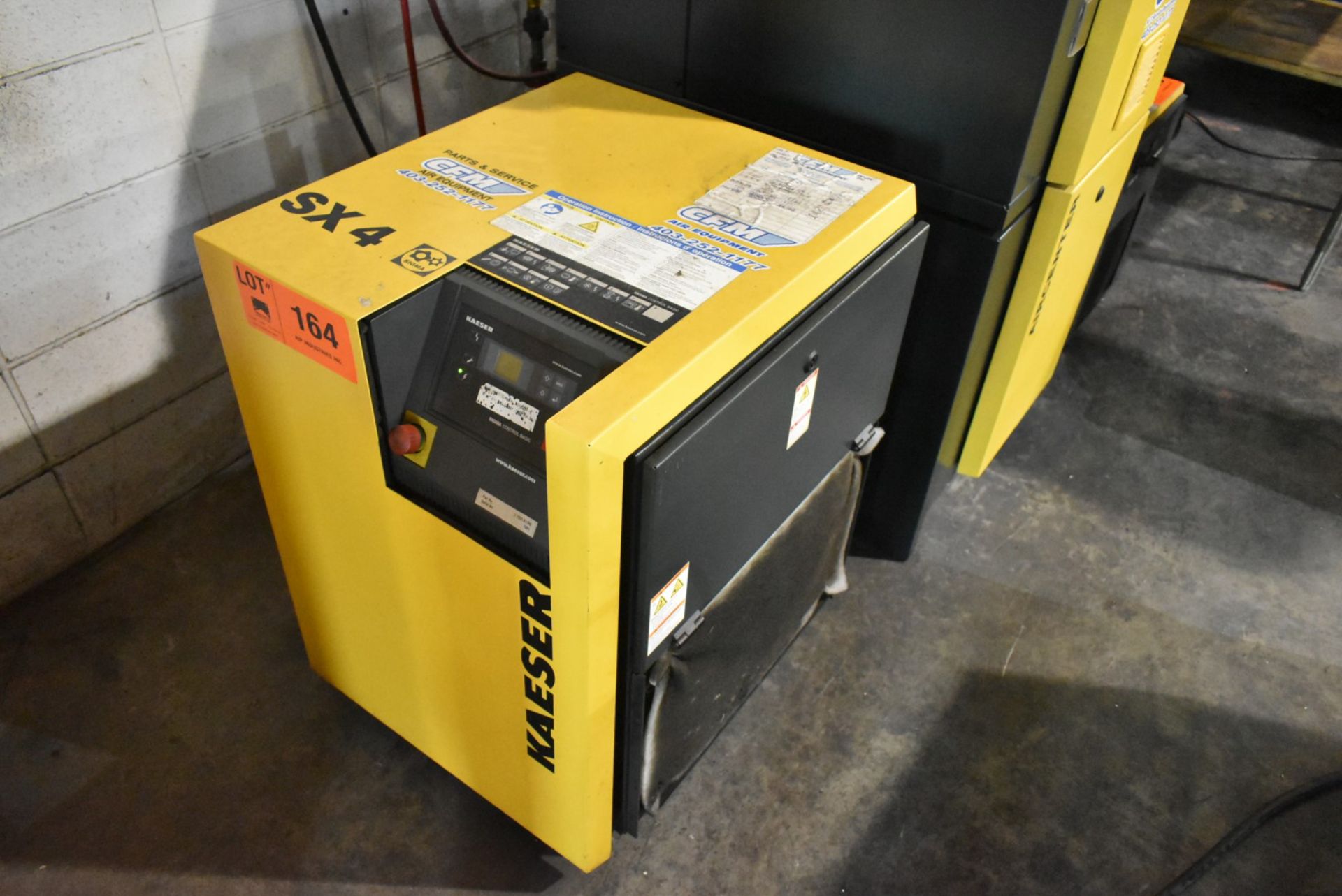 KAESER SX4 ROTARY SCREW COMPRESSOR WITH 22,374HRS (RECORDED ON METER @ TIME OF LISTING) S/N: 1001 (