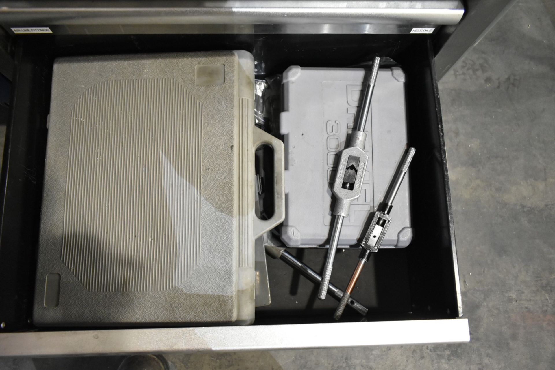 LOT/ TOOLBOX WITH CONTENTS CONSISTING OF HAND TOOLS, ZIP TIES, HELICOILS AND TAP SETS - Image 12 of 12