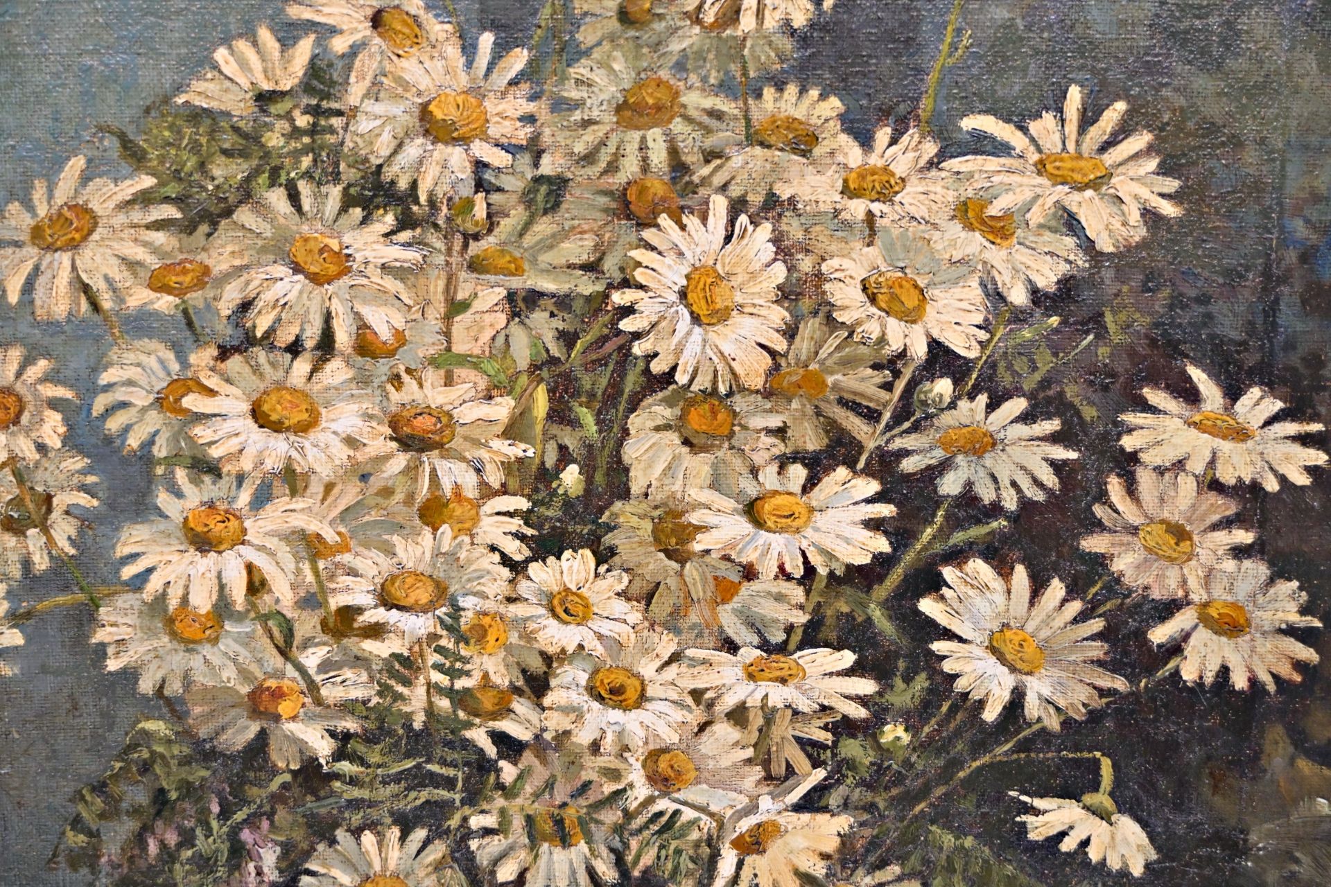 SOFIA KUVSHINNIKOVA (1847-1907). Still life with daisies, oil on canvas, signature and date illegibl - Bild 3 aus 6