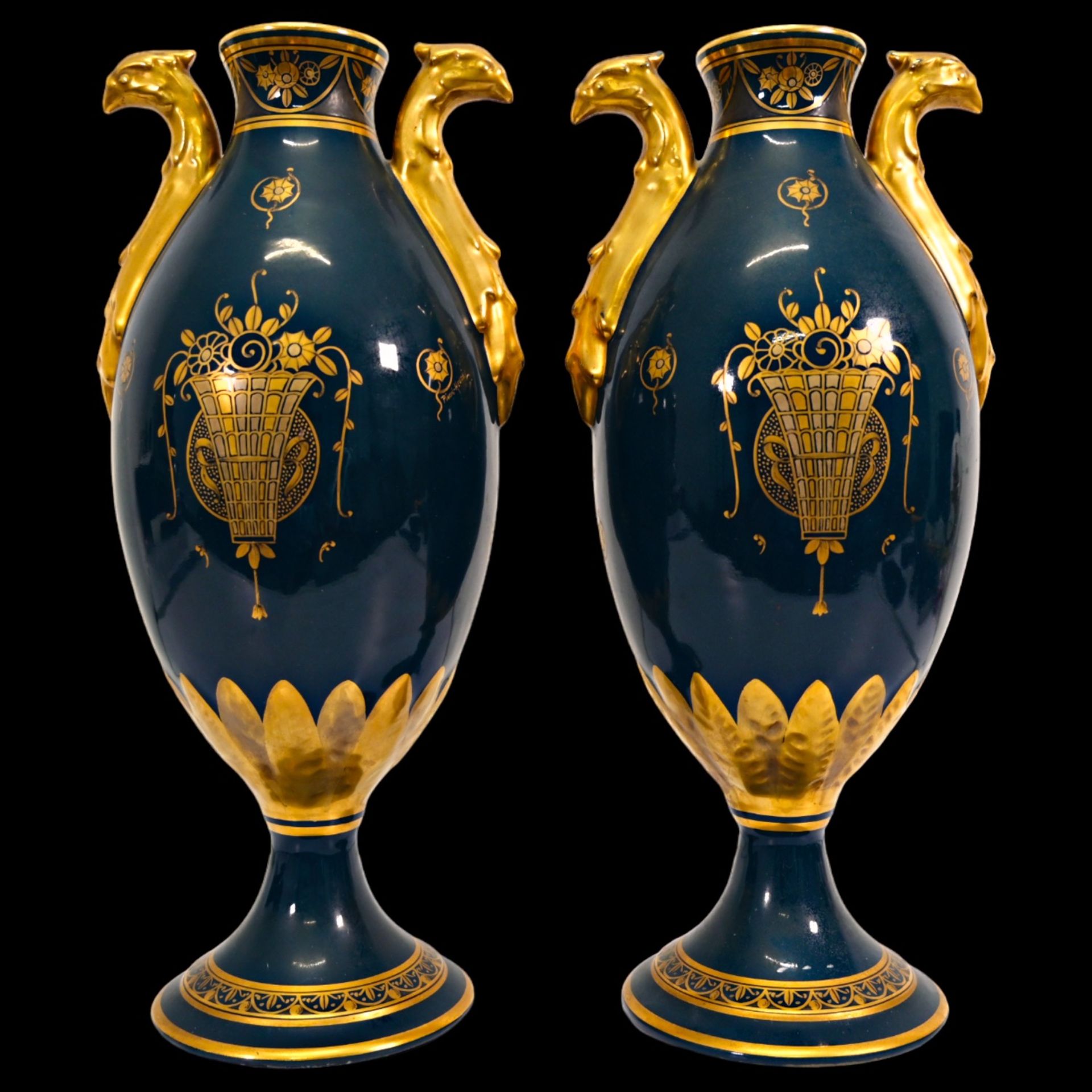 A pair of beautiful French Deco vases signed Pinon Heuze. - Image 2 of 12