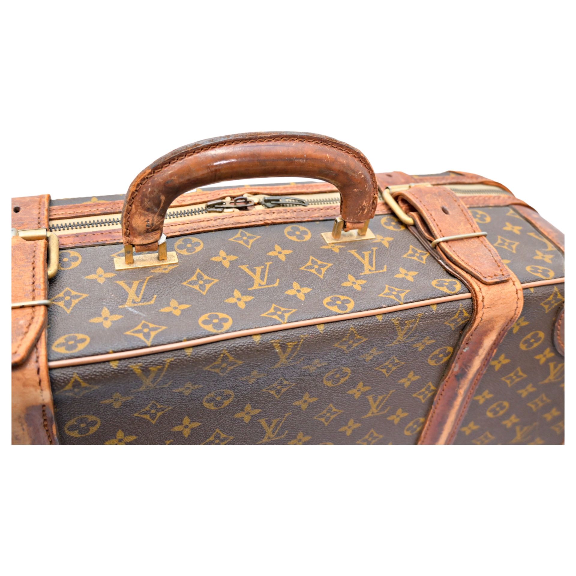 Vintage Louis Vuitton Soft Sided Suitcase, 20th century. - Bild 3 aus 7