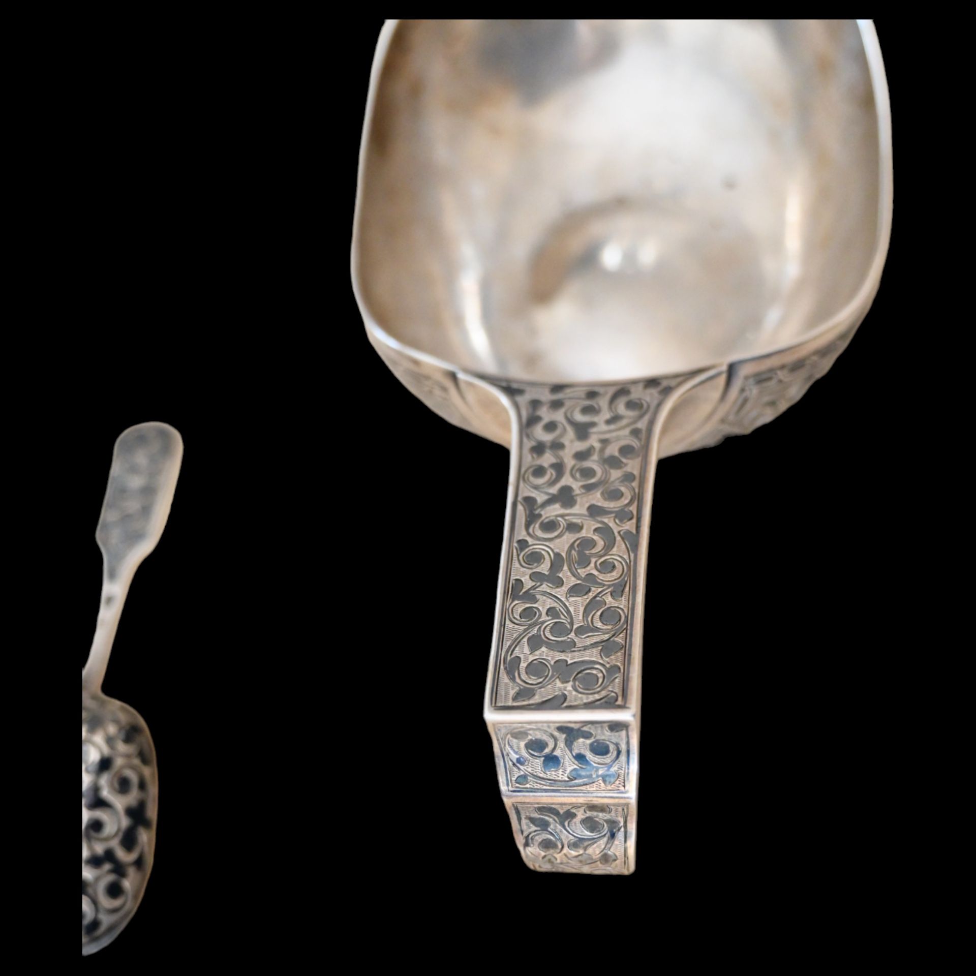 Silver kovsh and spoon decorated with niello, Russian Empire, late 19th C., jeweler Nikolai Pavlov. - Image 3 of 10
