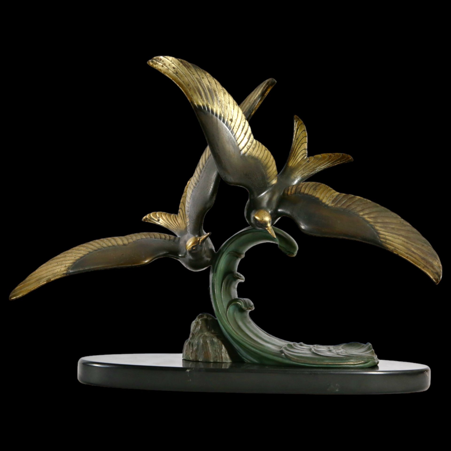 Very high quality Art Deco bronze sculpture, gilded, French, early 20th century.