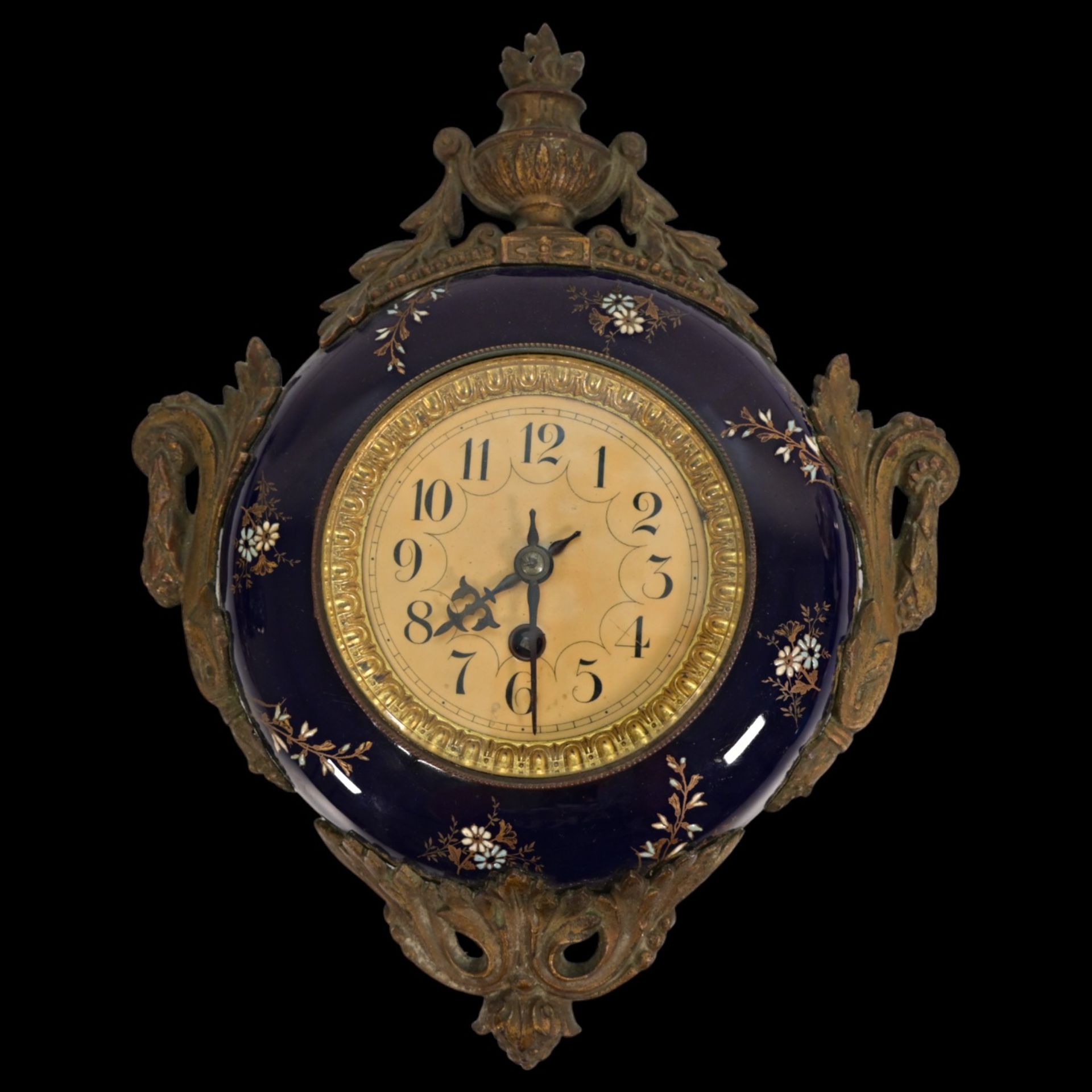 Set of two wall clocks, France, 19th-20th century. - Image 3 of 9