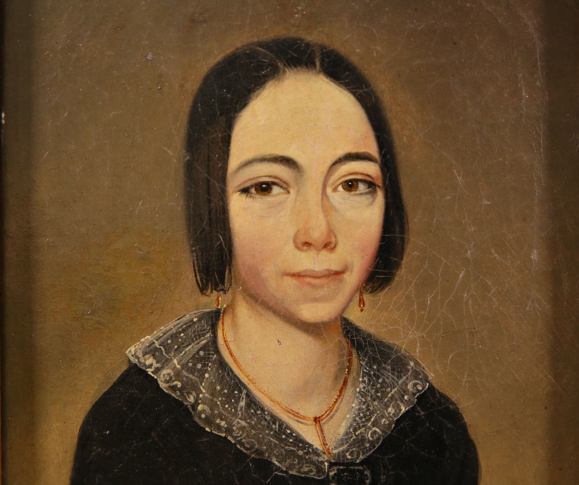 "Portrait of a young woman with lace", oil on canvas, unsigned, European painting of the 19th C. - Image 3 of 3