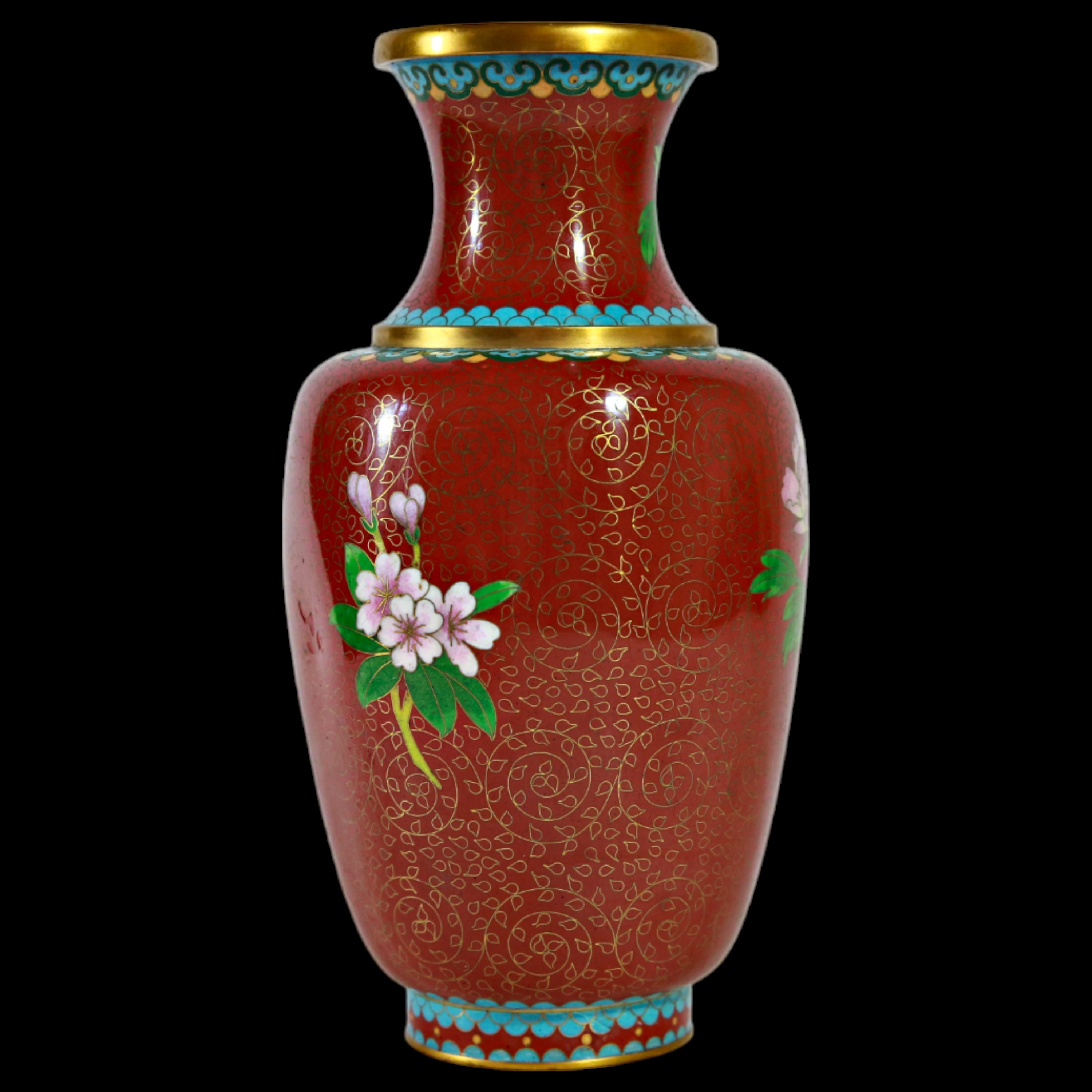 Pair of Fine Japanese Cloisonne Vases, Meiji / Taisho Era. - Image 6 of 20