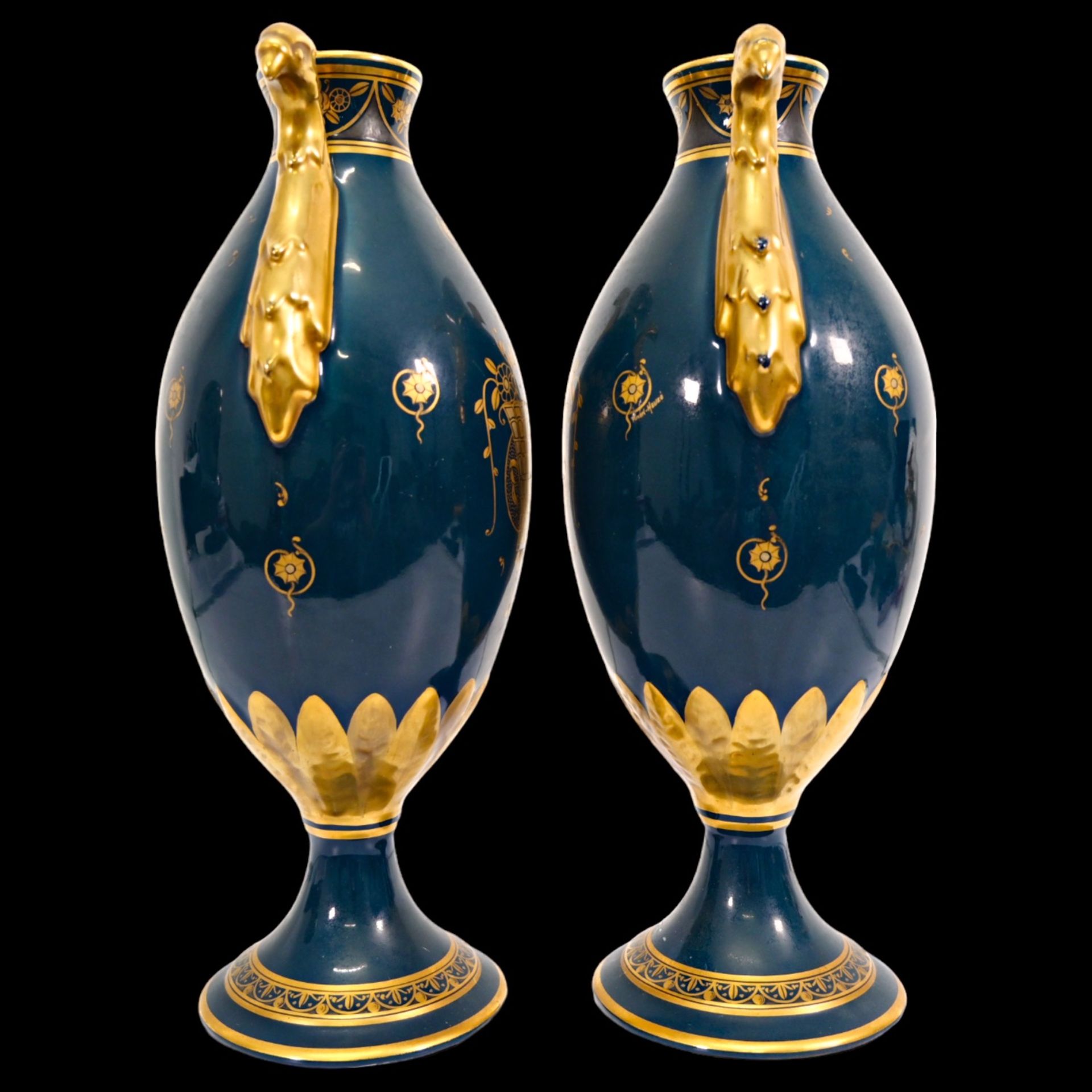 A pair of beautiful French Deco vases signed Pinon Heuze. - Image 3 of 12