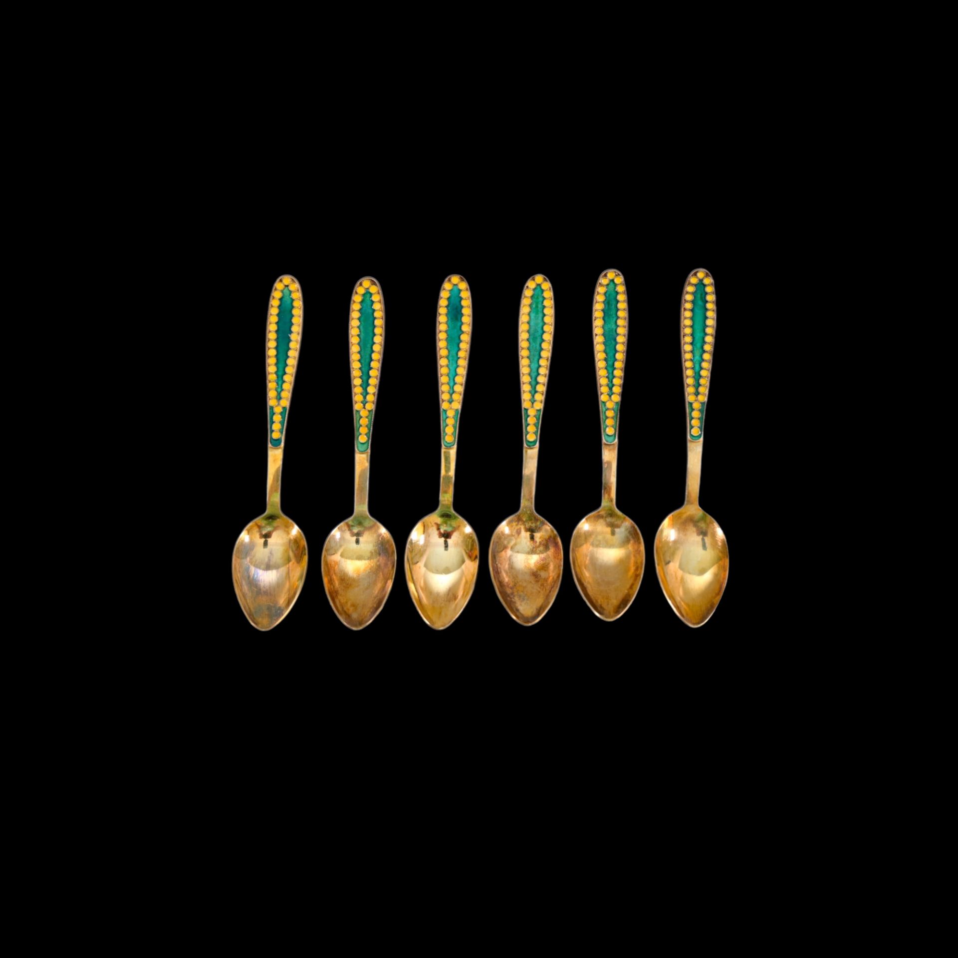 A Russian set of 6 teaspoons, silver, gilt, enamel.