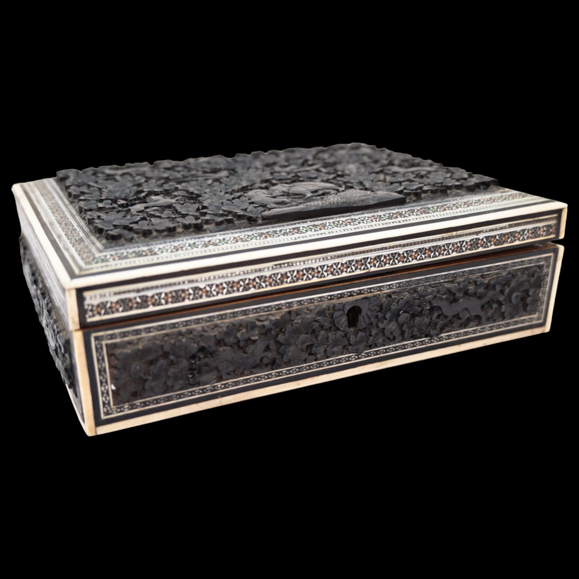 Superb quality Anglo Indian, black wood and inlaid box, 19th century. - Bild 5 aus 8