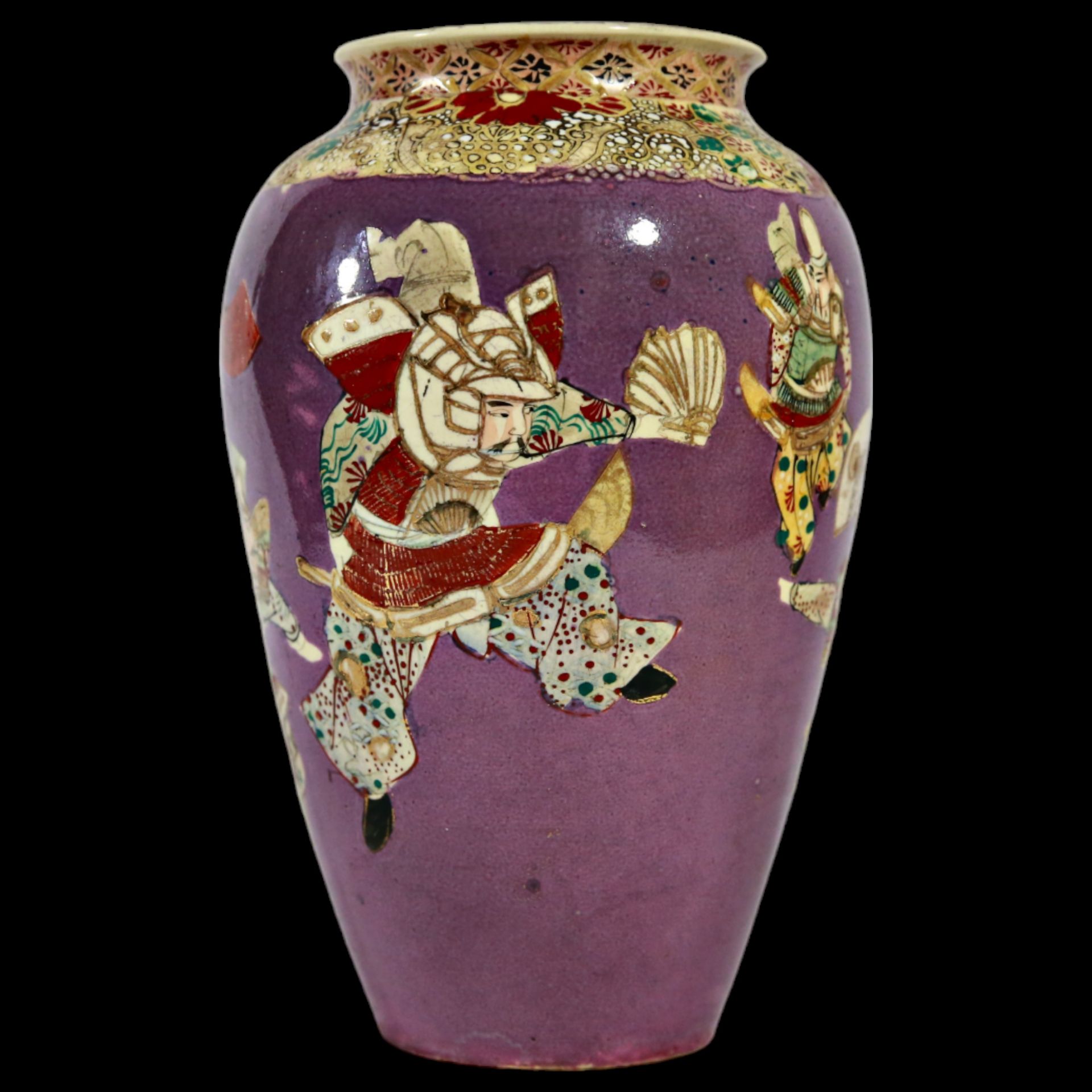 Pair of Satsuma vases, Japan, Meiji period, earthenware, decorated with figures of samurai. - Bild 3 aus 25