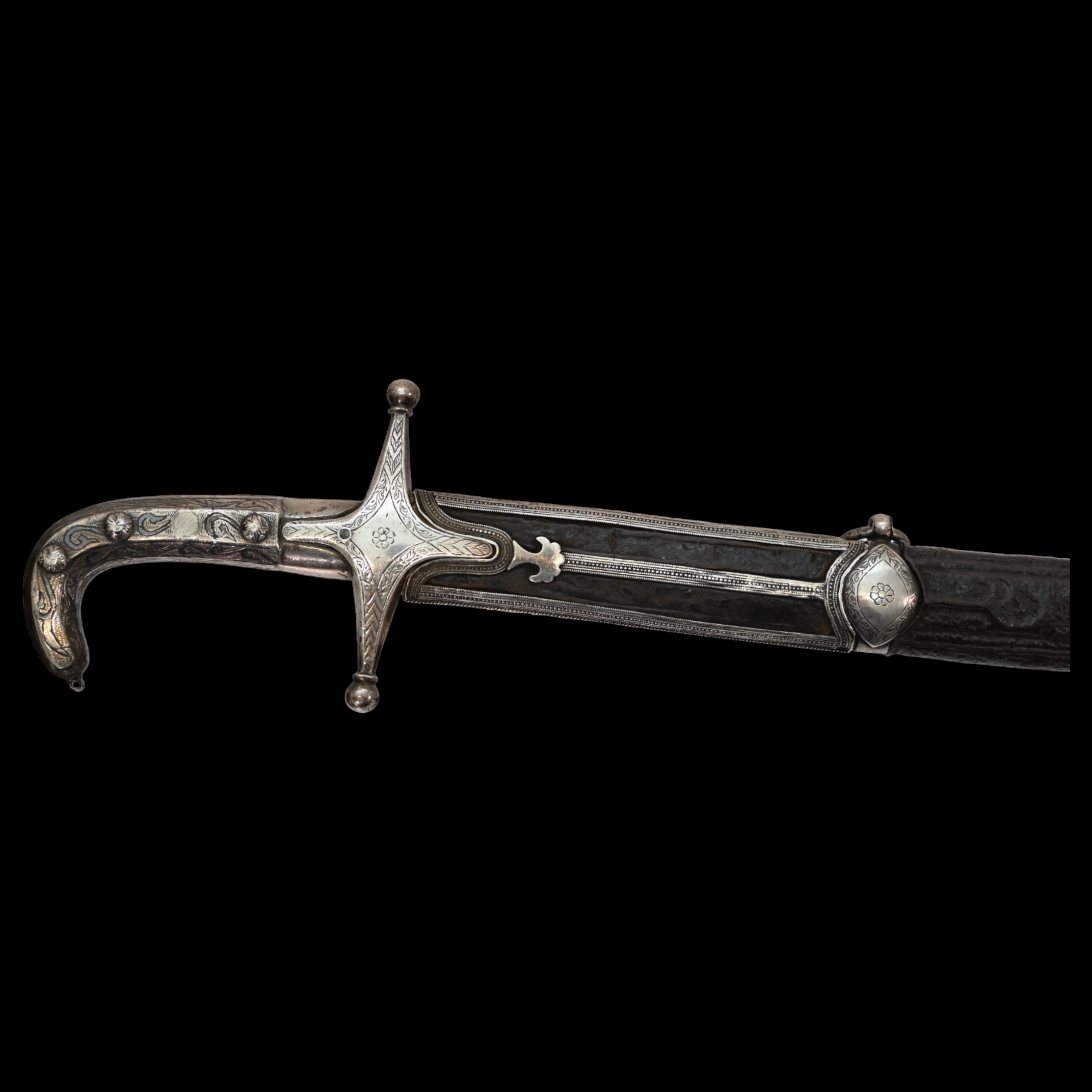 A beautiful 19th century Middle Eastern saber. - Image 3 of 12