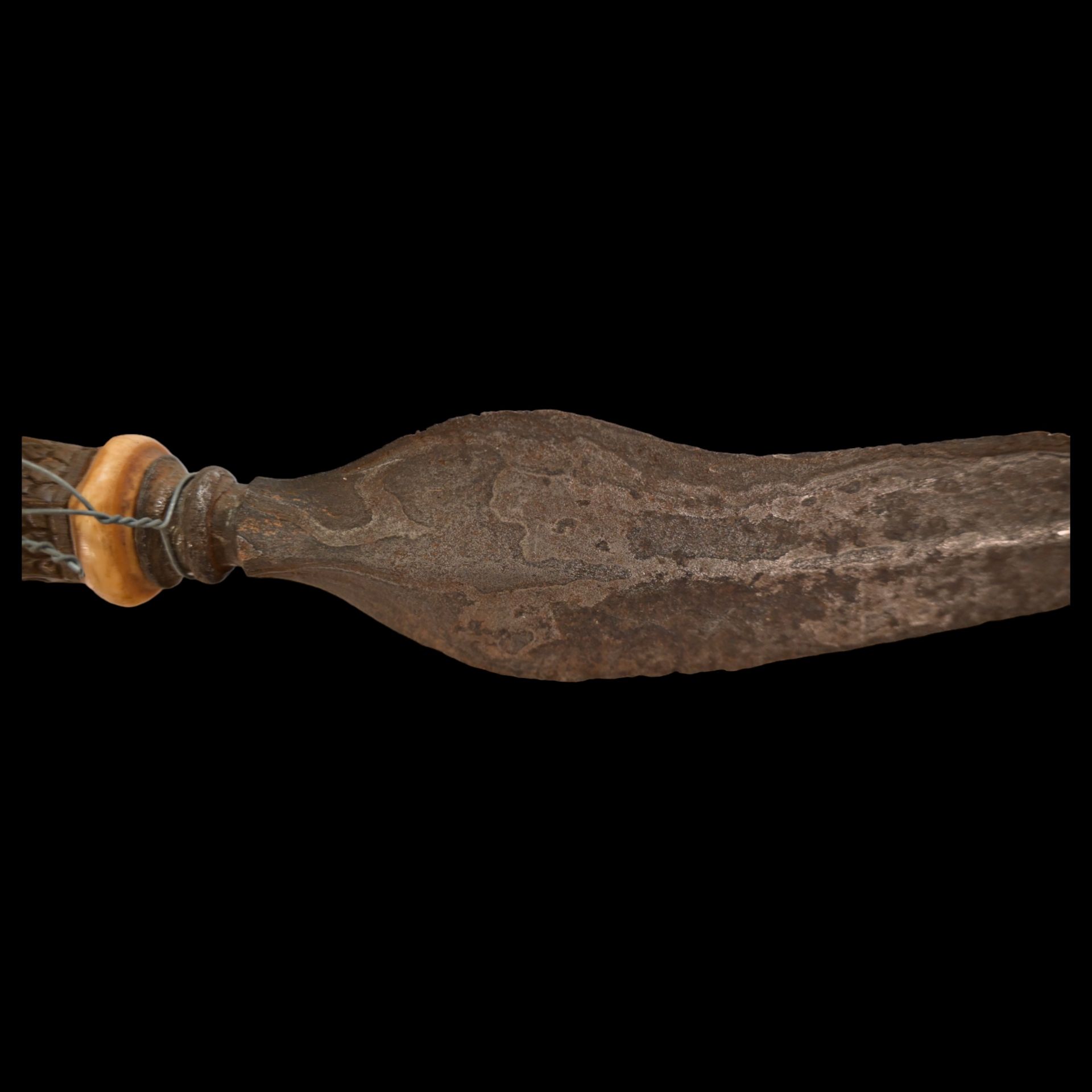 Rare Italian dagger with a wavy Damascus steel blade, 19th century. - Image 11 of 11