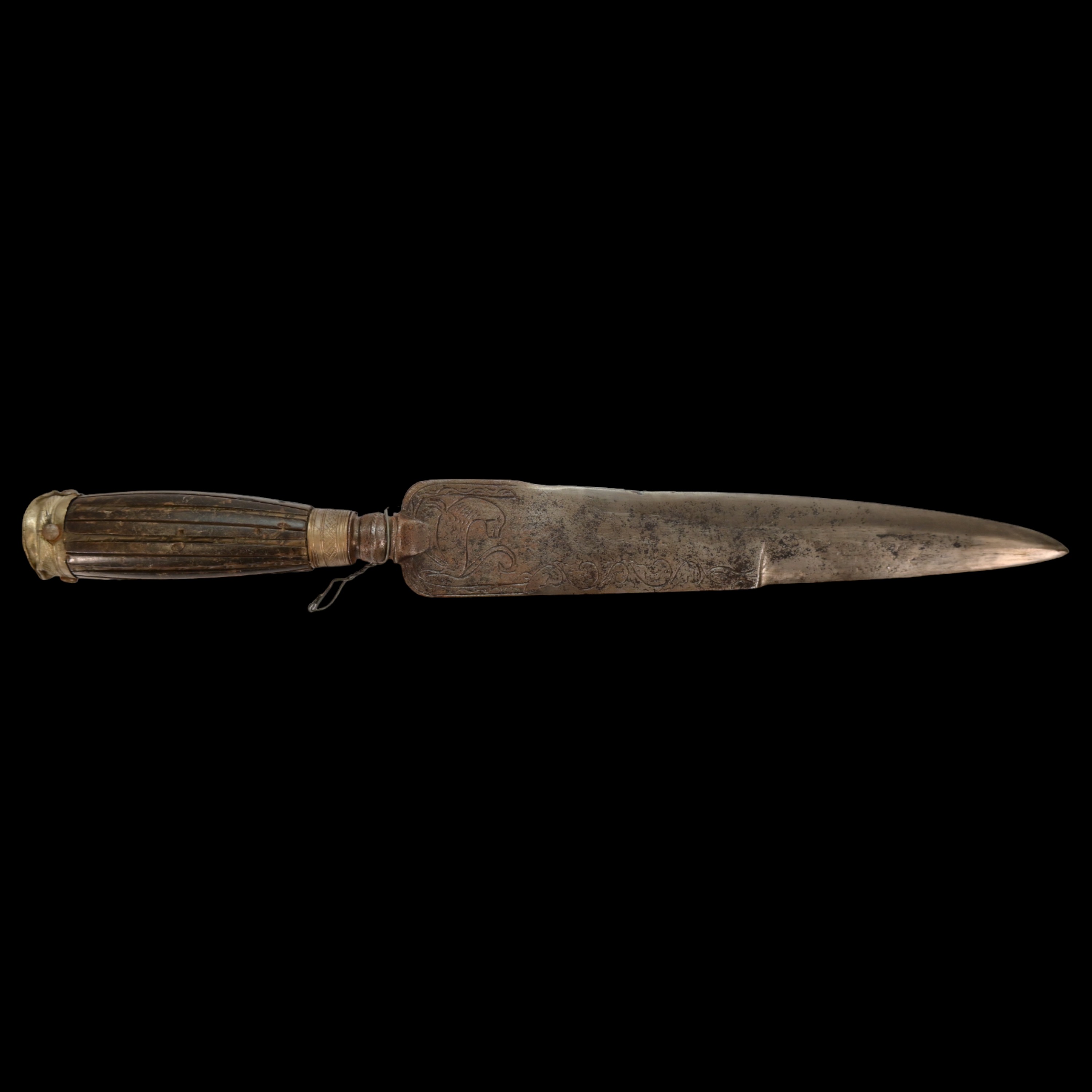 A Italian hunting knife, late 18th C., with engraving on the blade, horn handle in a silver mounting - Image 2 of 9