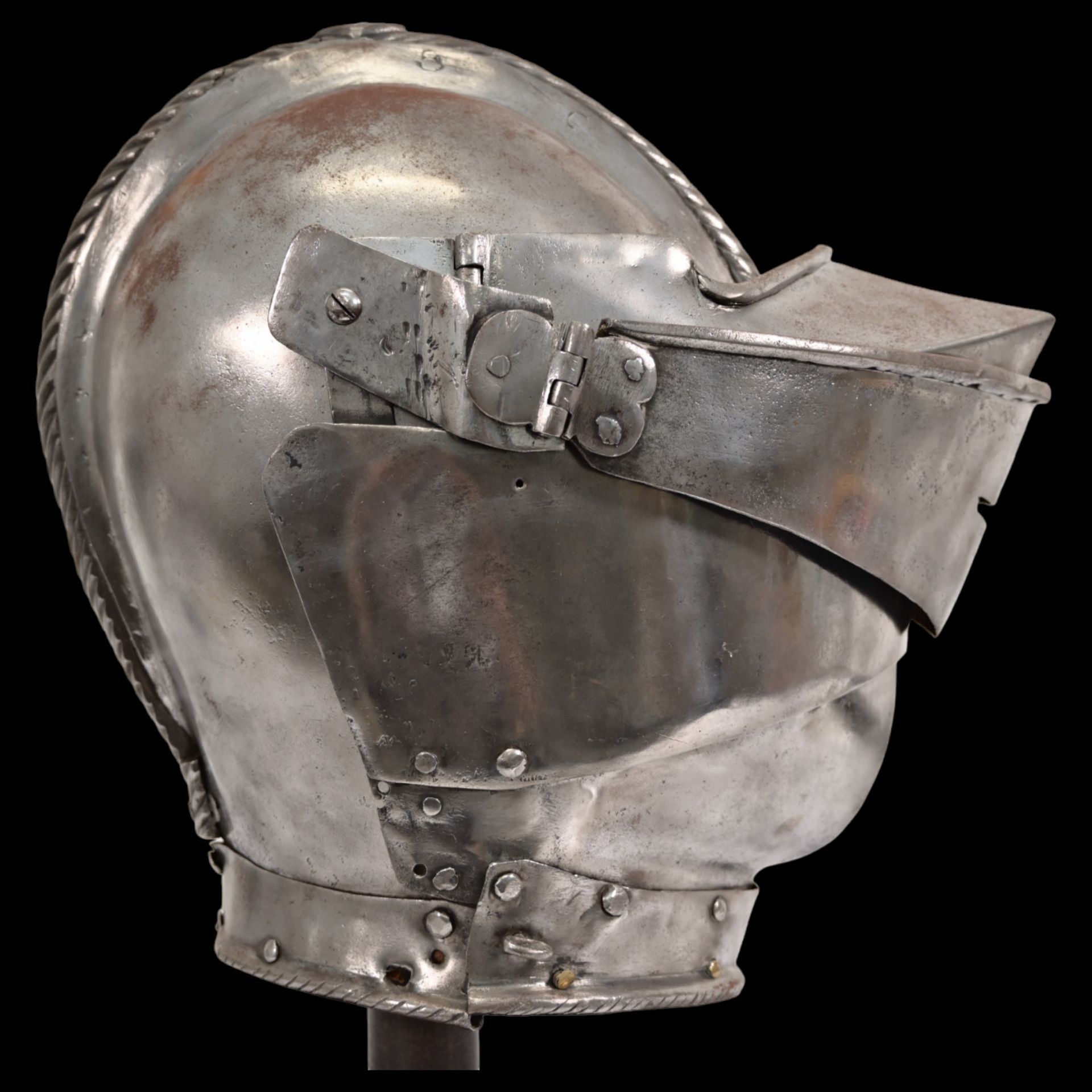 German closed helmet for tournaments of the second half of the 16th century. - Bild 10 aus 31