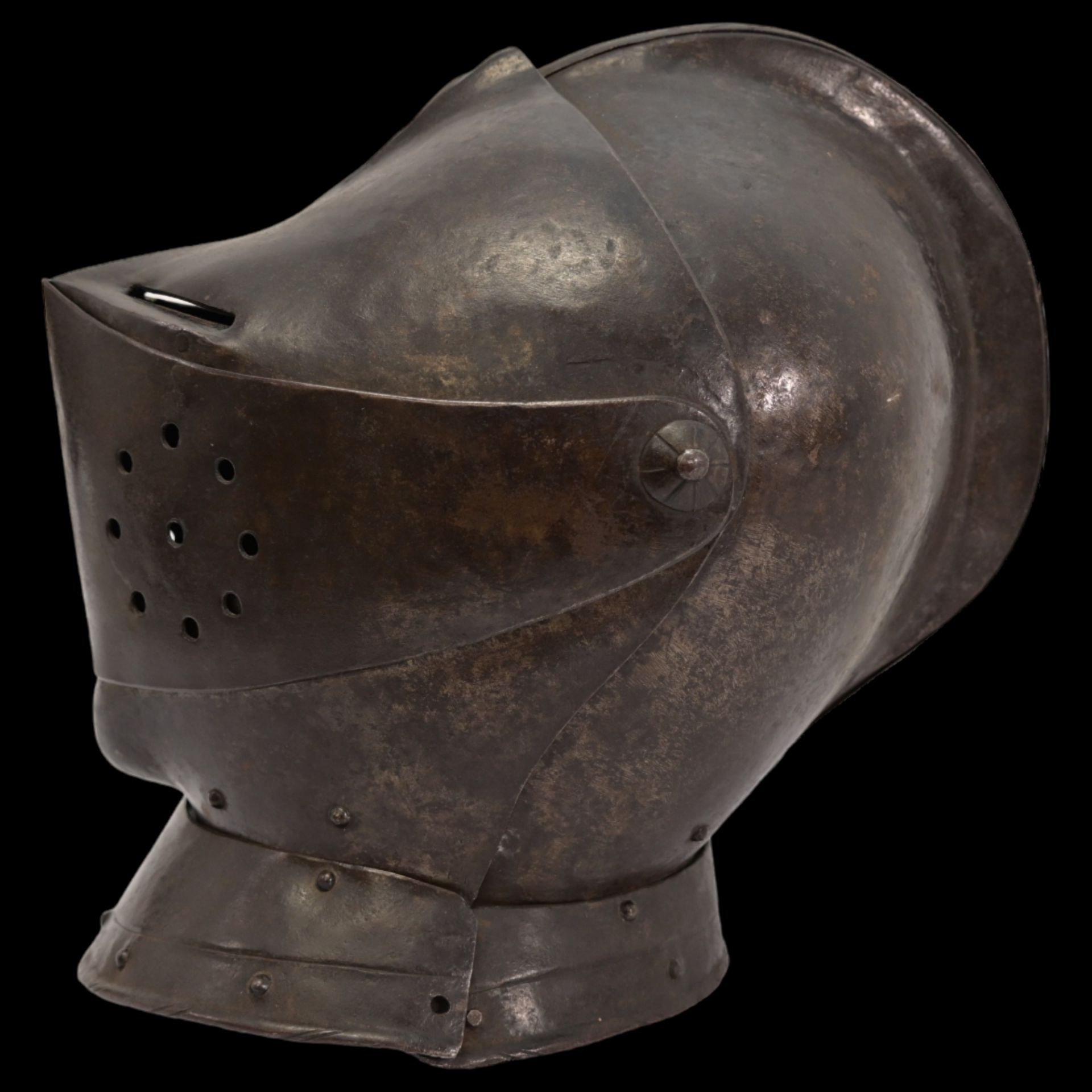 A FORGED GERMAN CLOSE HELMET, 16TH-19TH CENTURY - Bild 4 aus 13