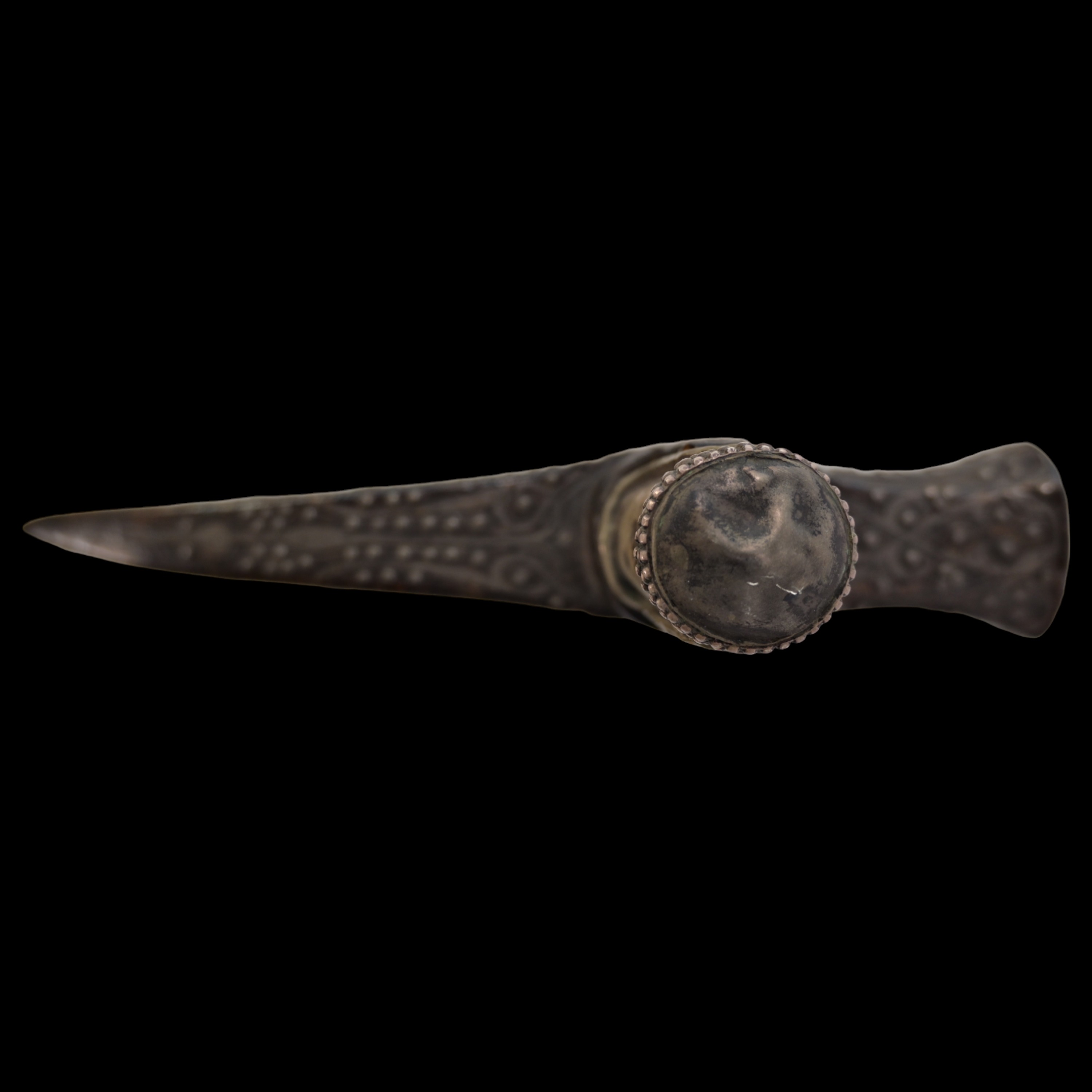 A RARE OTTOMAN WAR HAMMER, KULUNK, CEKAN, SILVER INLAY, 17TH CENTURY. - Image 10 of 14