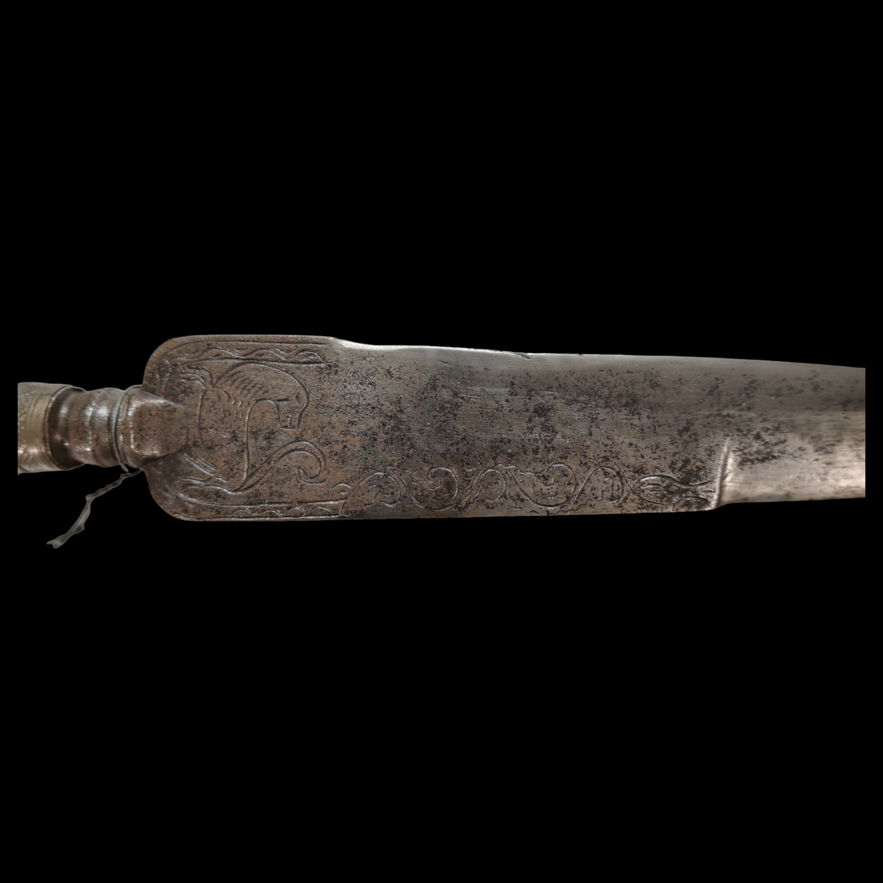 A Italian hunting knife, late 18th C., with engraving on the blade, horn handle in a silver mounting - Image 7 of 9