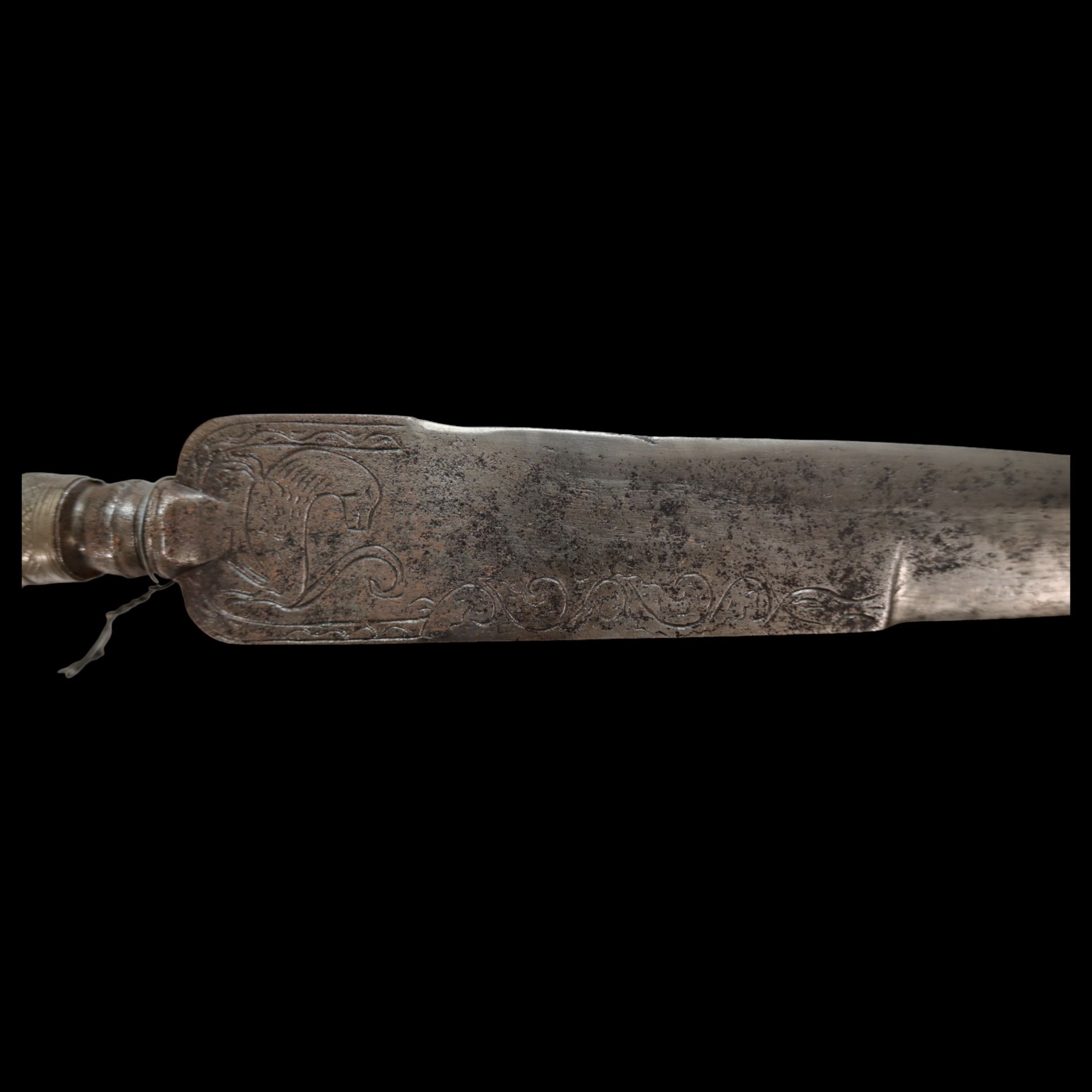 A Italian hunting knife, late 18th C., with engraving on the blade, horn handle in a silver mounting - Bild 7 aus 9