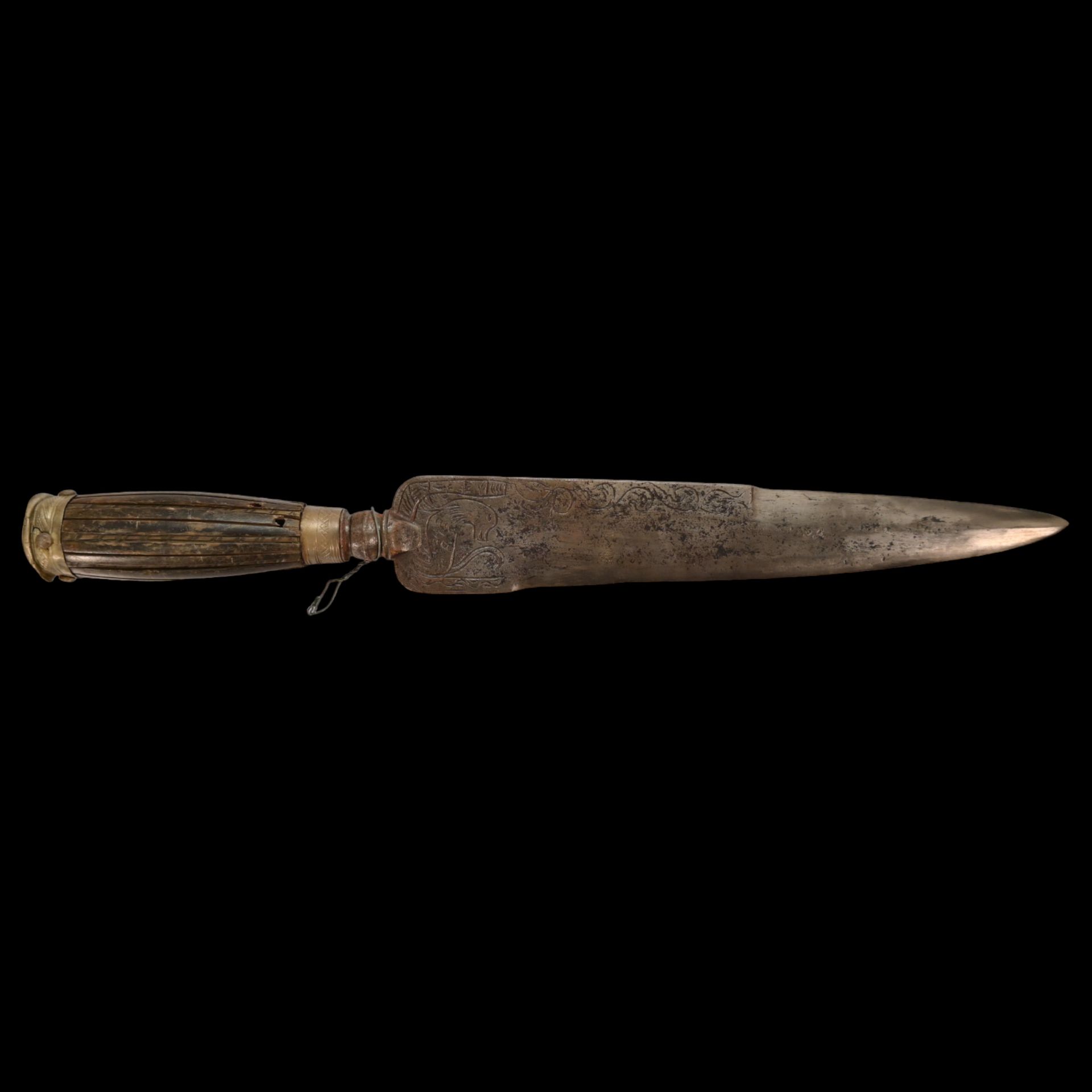 A Italian hunting knife, late 18th C., with engraving on the blade, horn handle in a silver mounting - Bild 3 aus 9