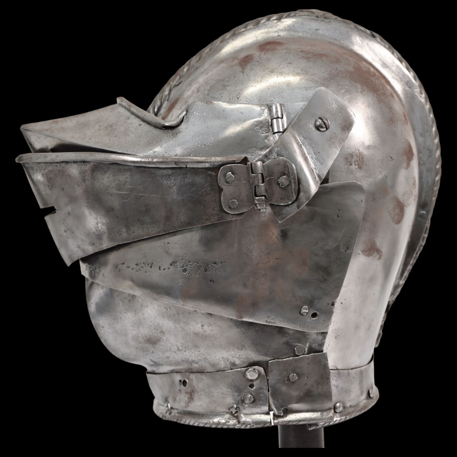 German closed helmet for tournaments of the second half of the 16th century. - Image 5 of 31