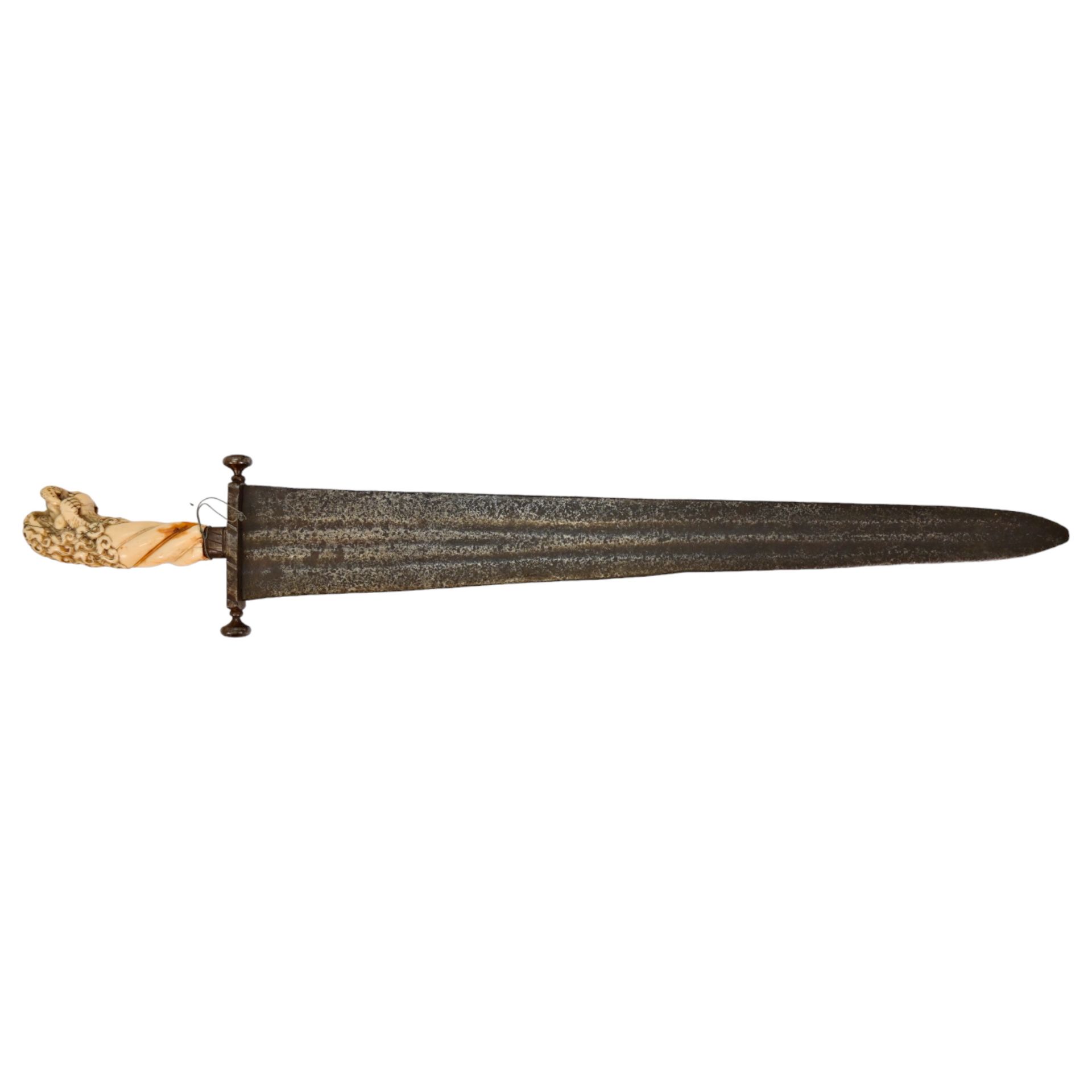 Rare Cinquedea type Sword, 16-17th Century, Italy. - Image 2 of 14