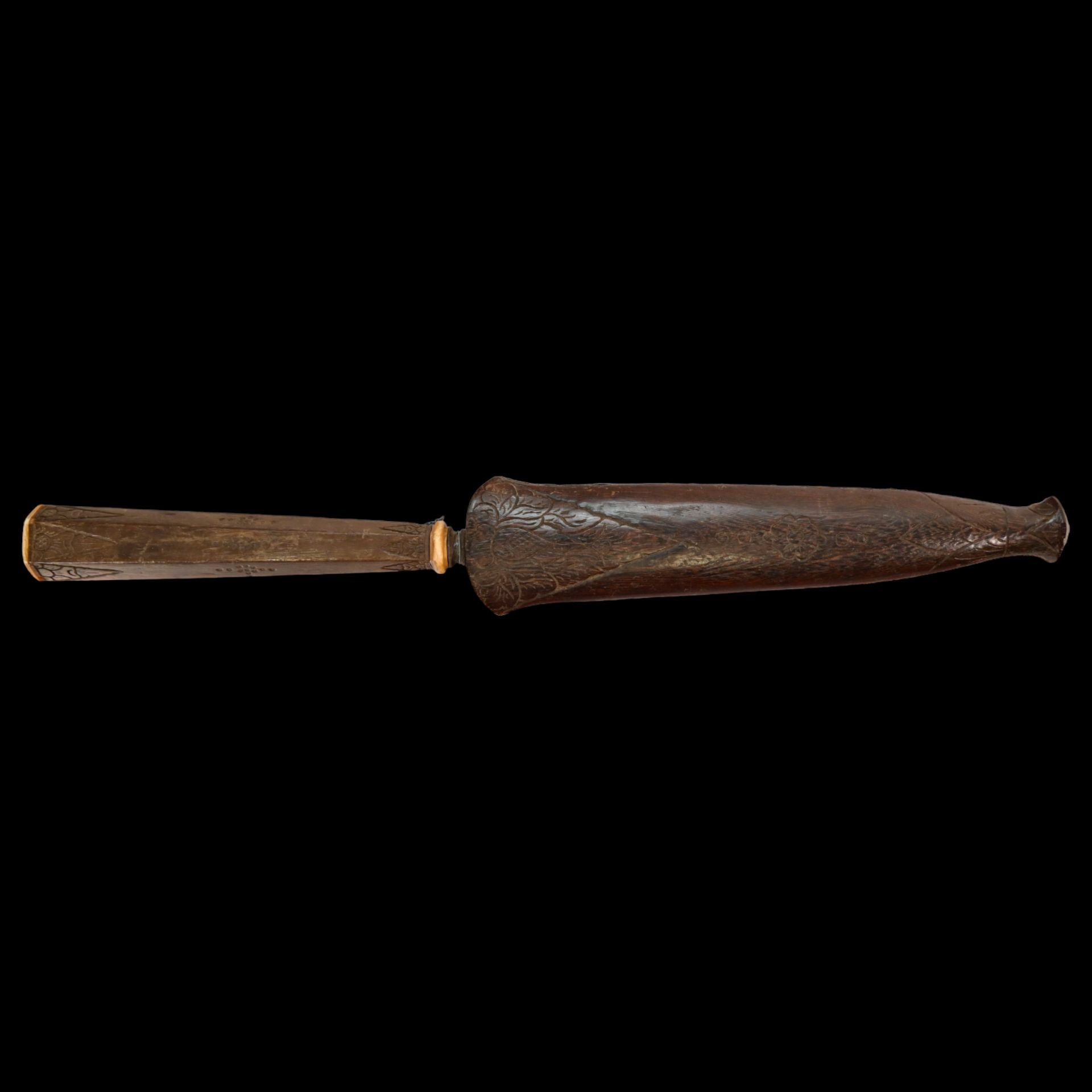 Rare Italian dagger with a wavy Damascus steel blade, 19th century. - Image 2 of 11
