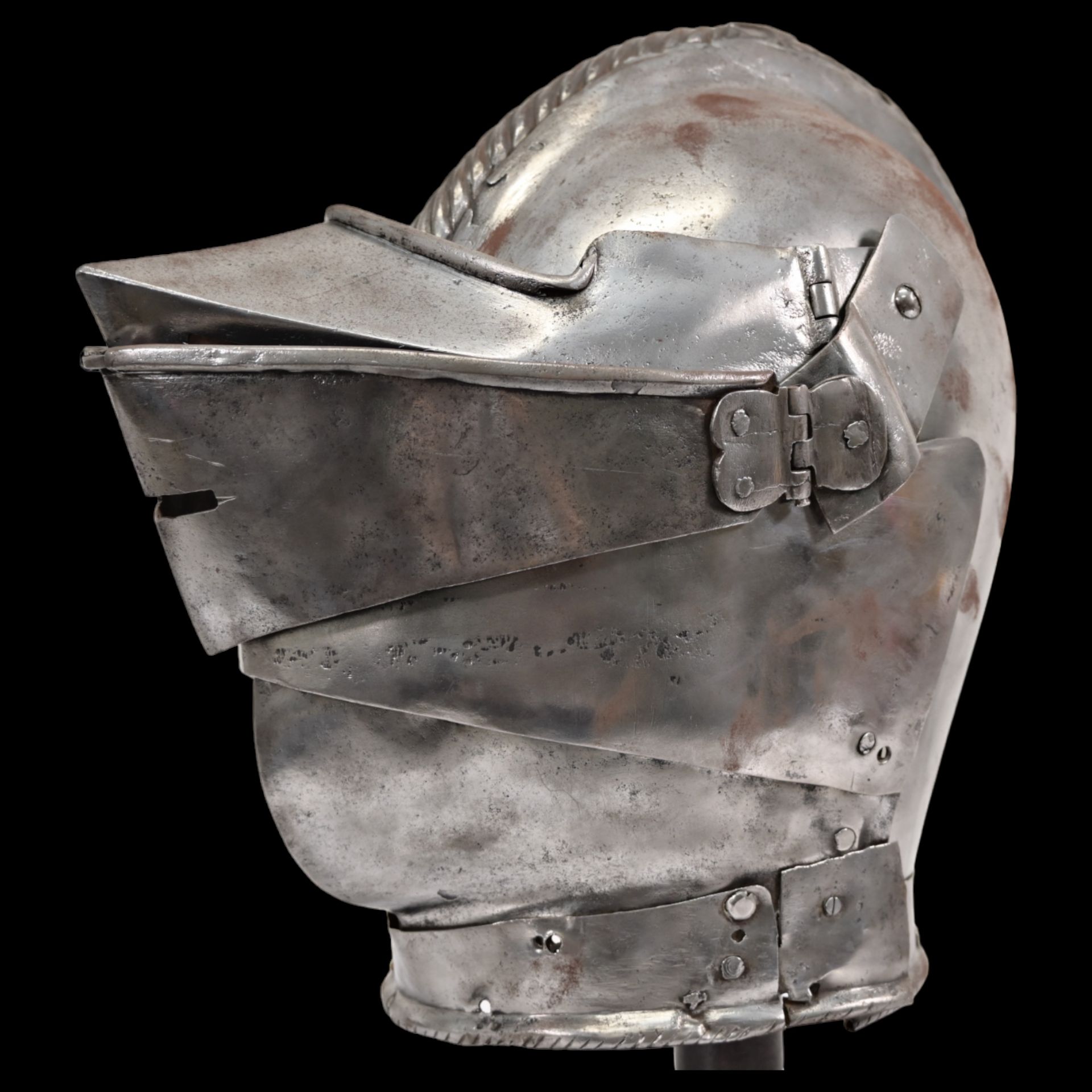 German closed helmet for tournaments of the second half of the 16th century. - Bild 4 aus 31